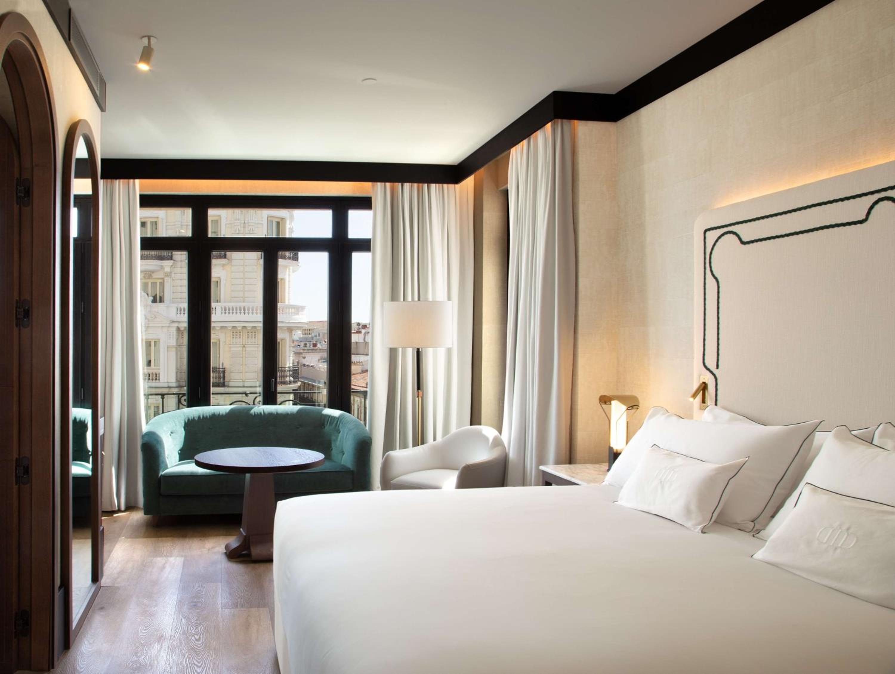 King Esperanza Room