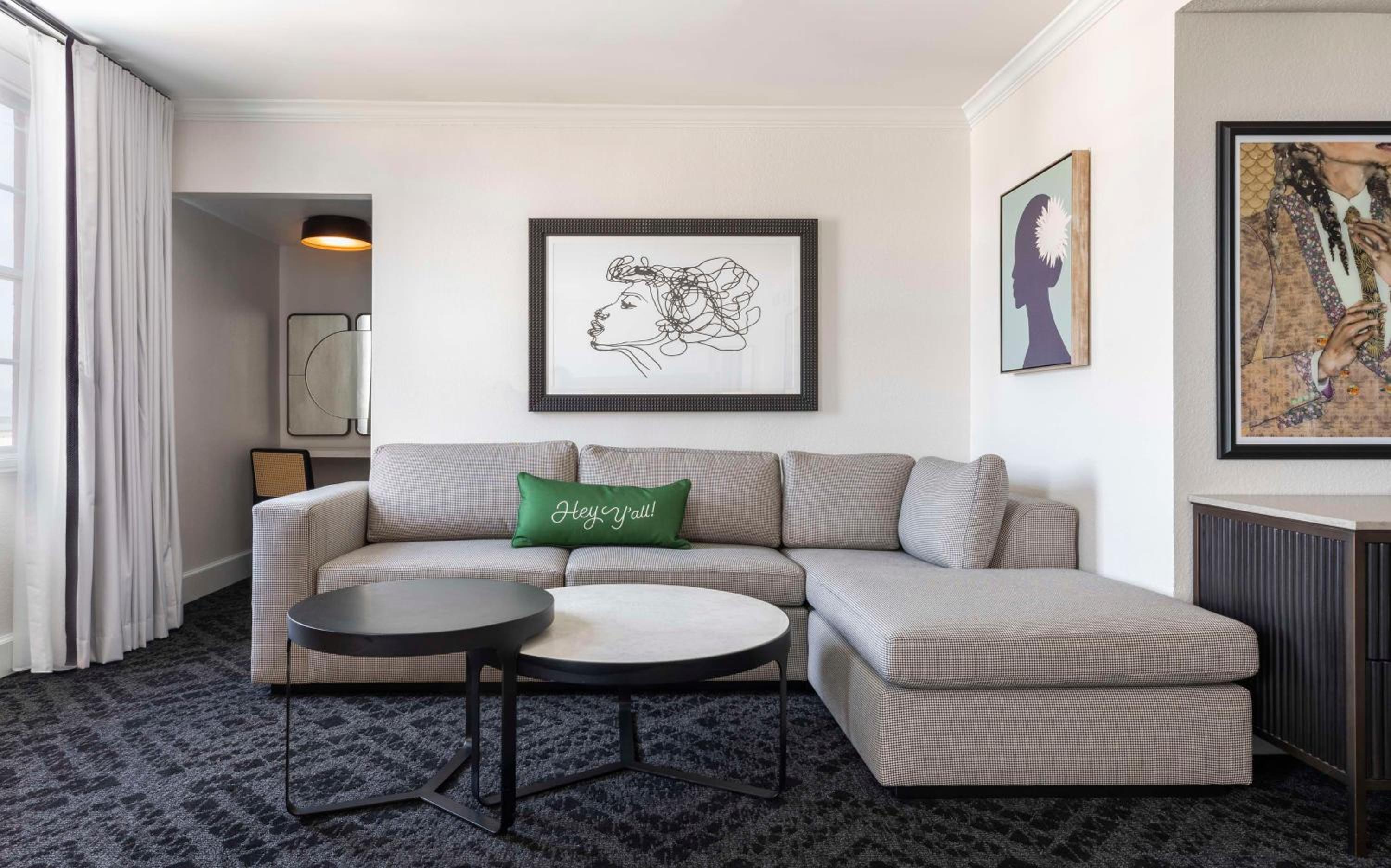 King Studio Suite with City View - Photo 1