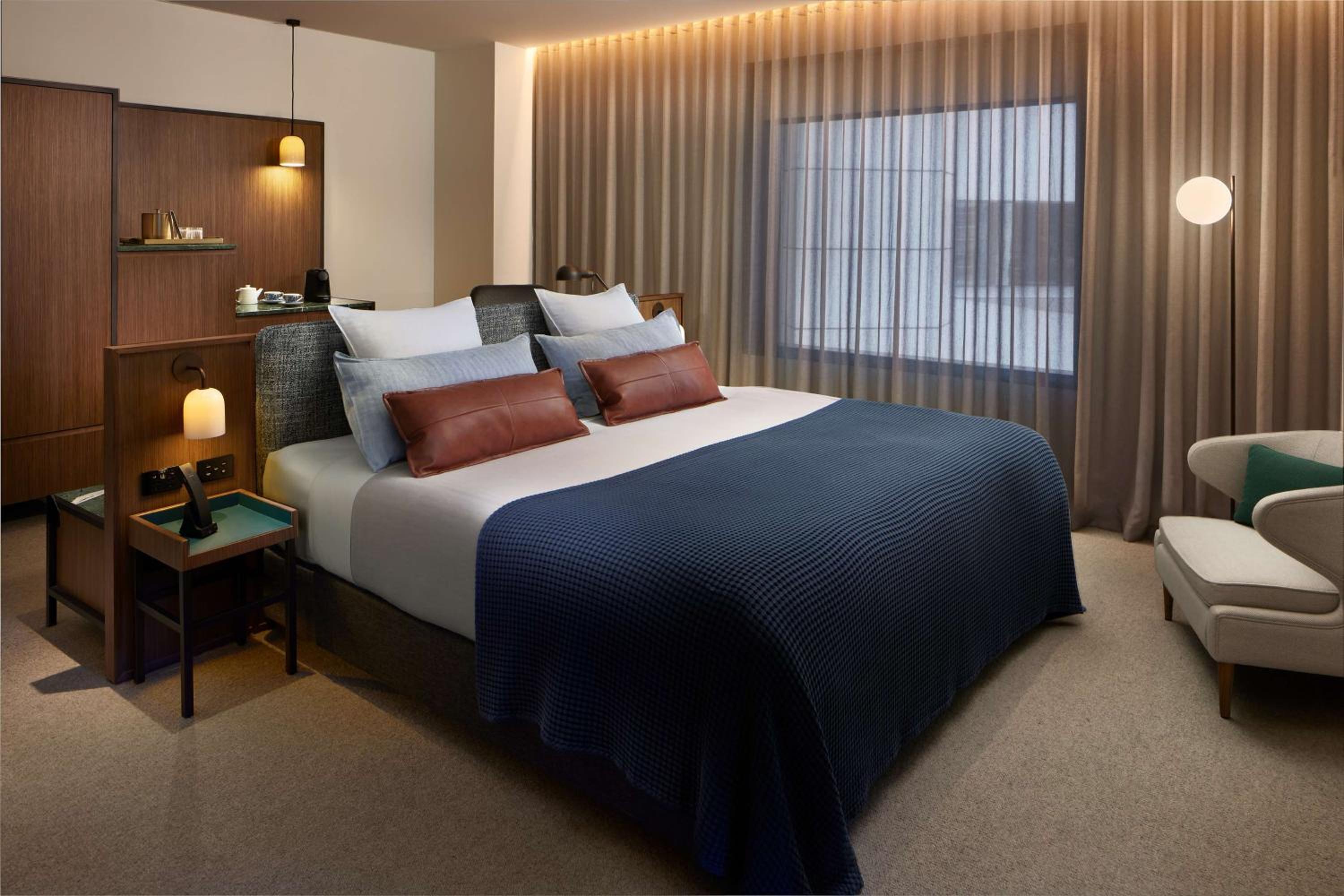 Executive Club King Room - Photo 7
