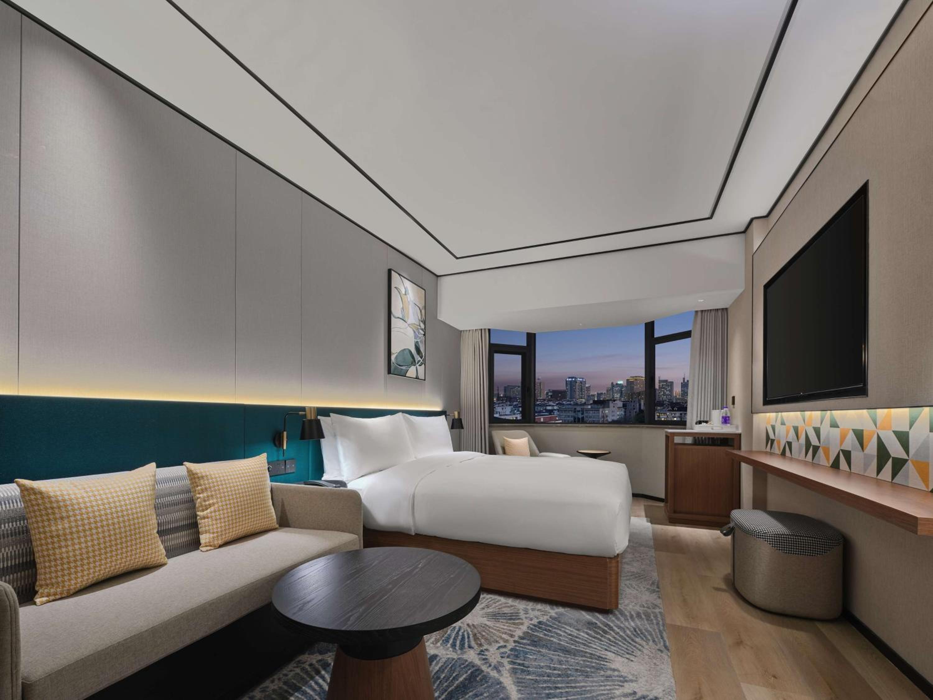 Superior King Room