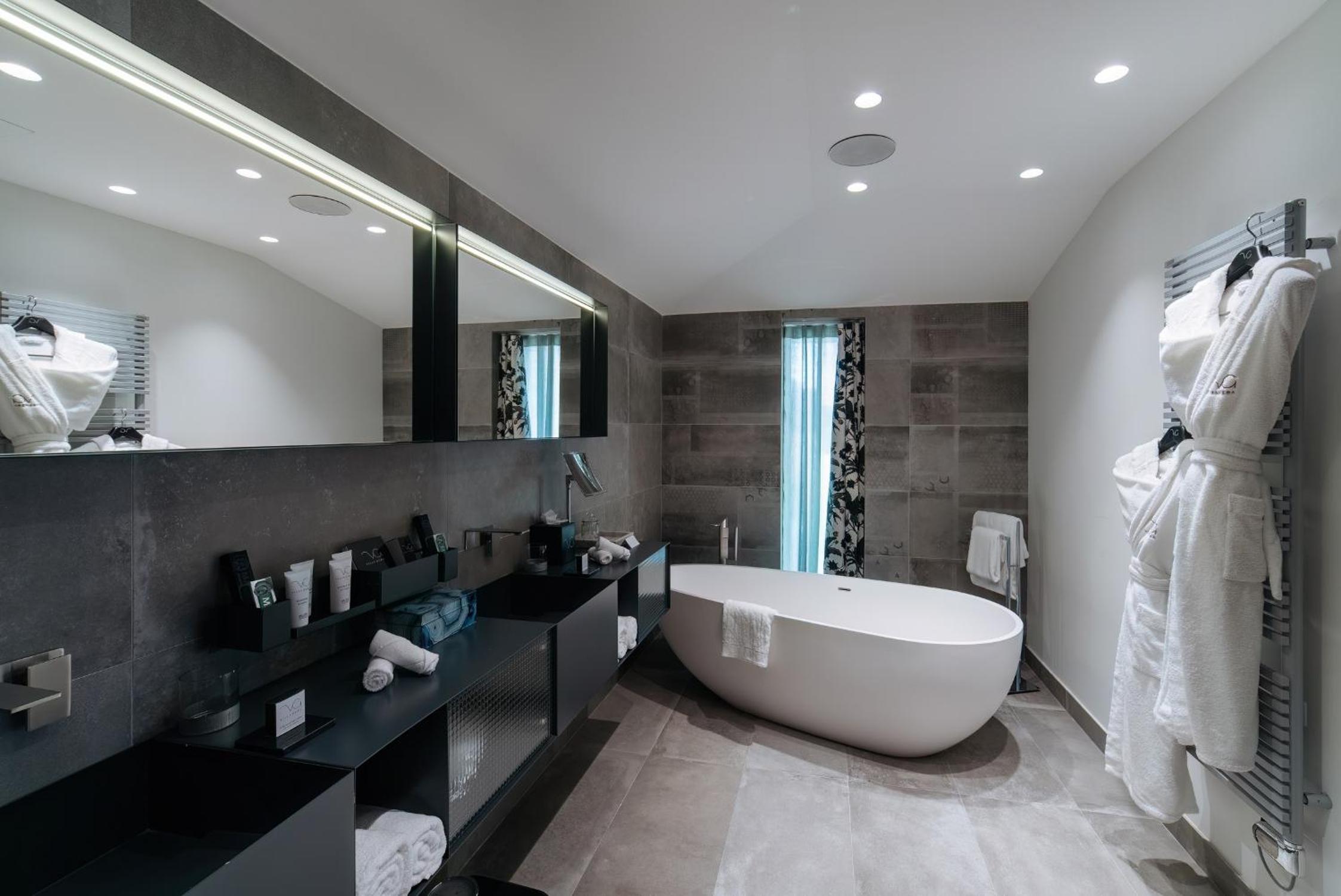 Suite with Sea View - Photo 7