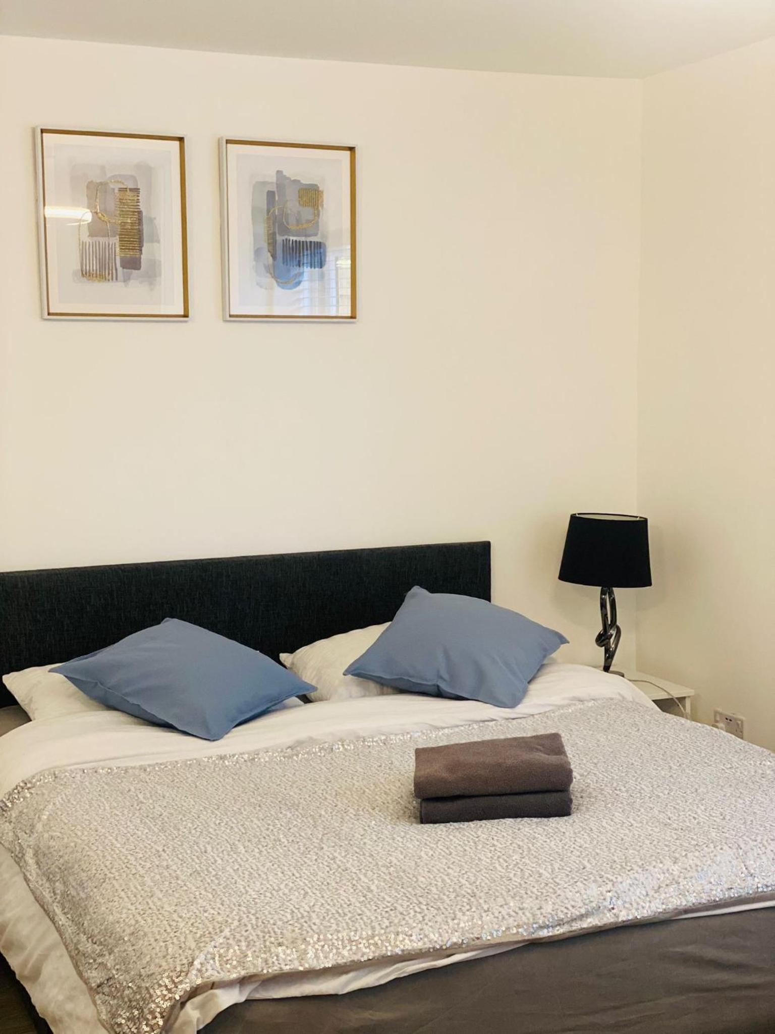 King Studio with Sofa Bed photo 2