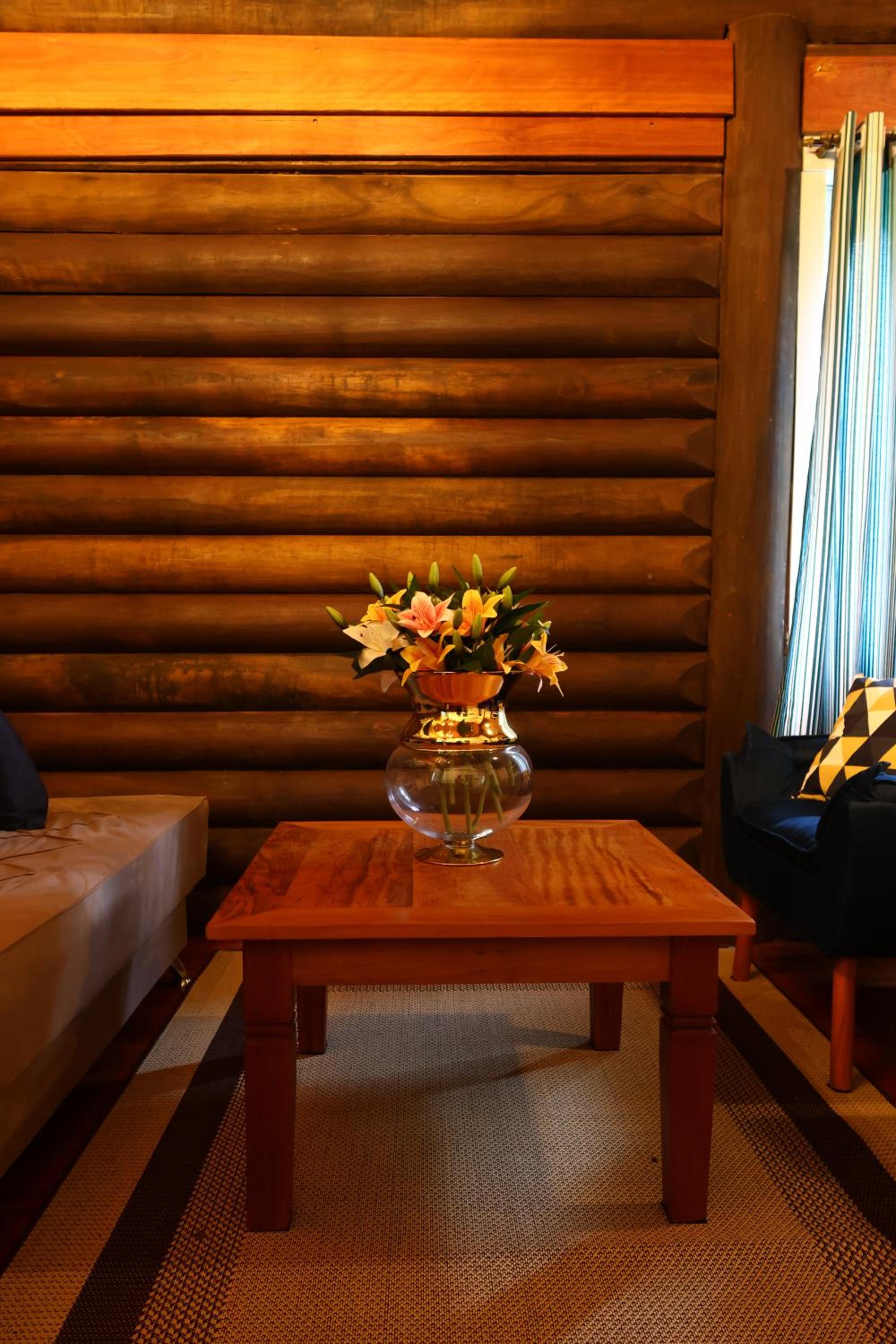 Apartment with Mountain View photo 1