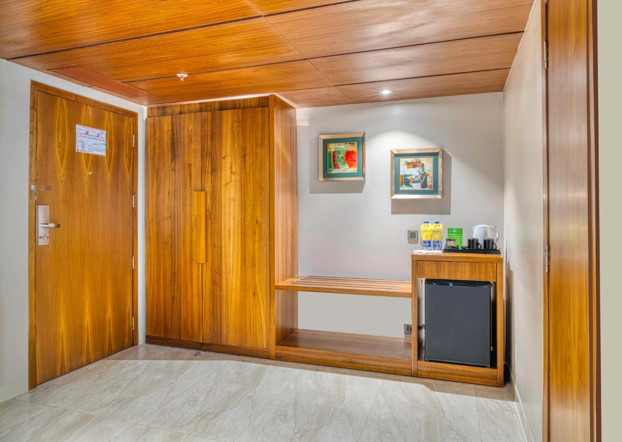 Standard King Room