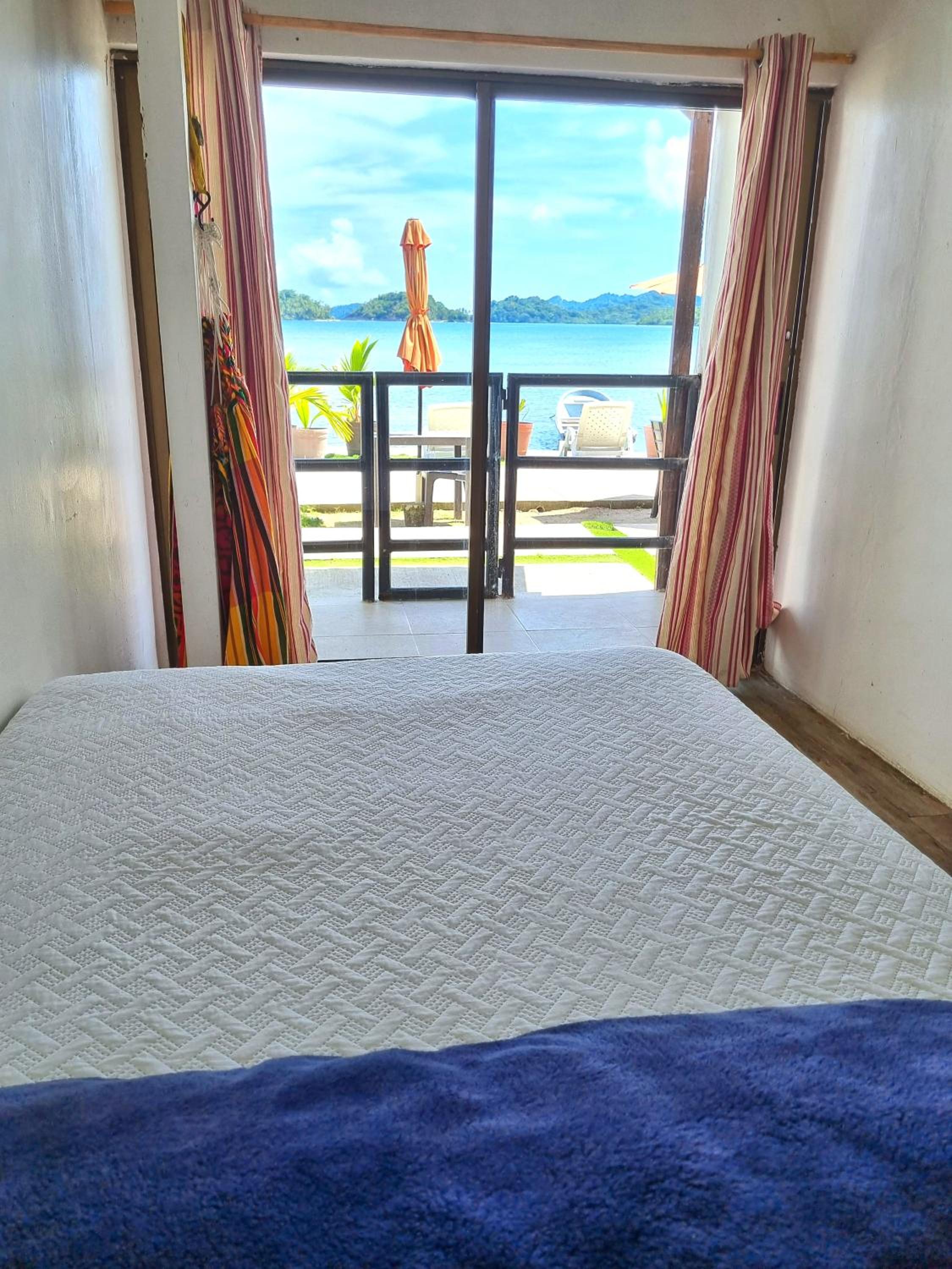 Deluxe Double Room with Balcony and Sea View photo 3