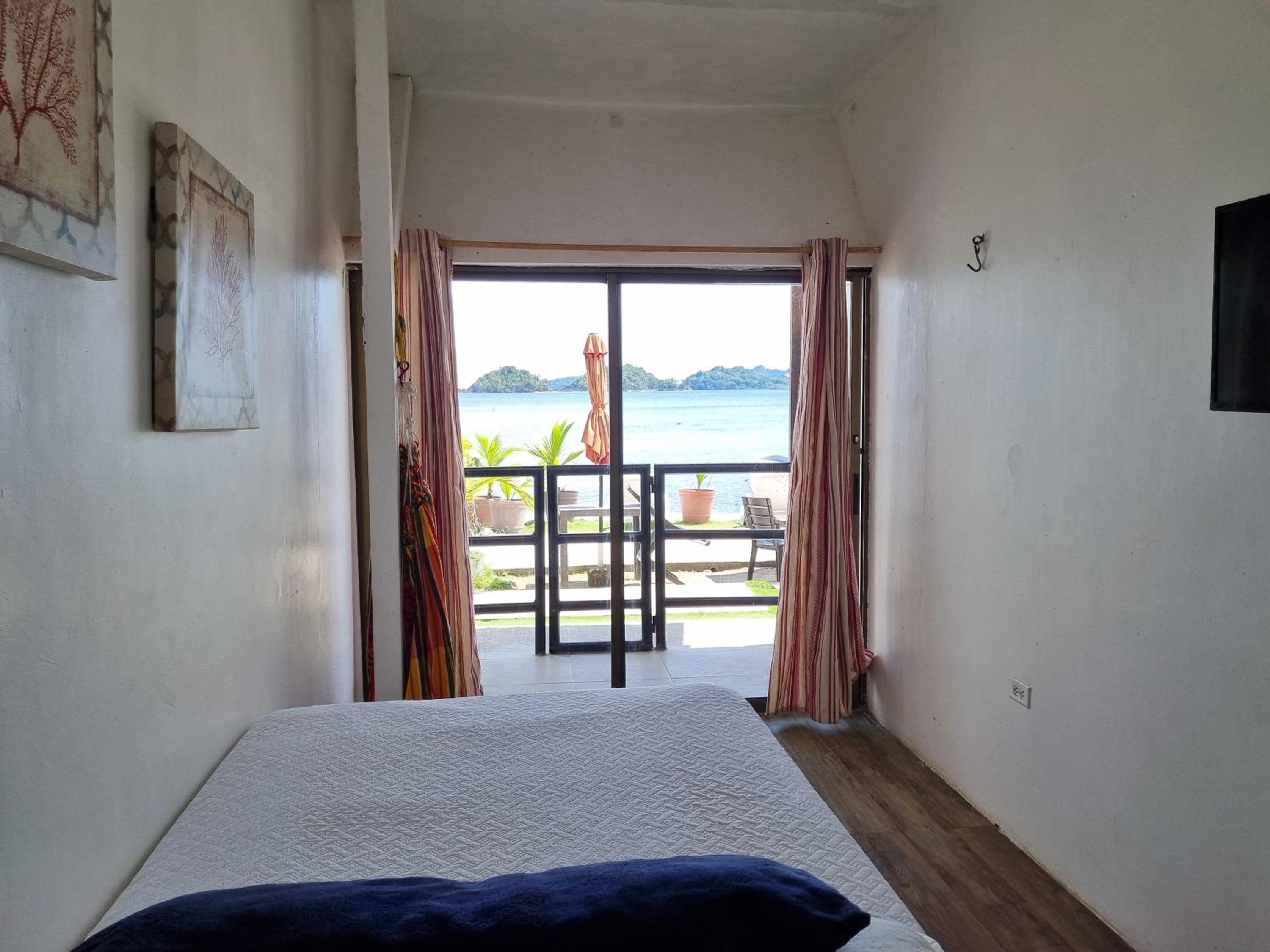 Deluxe Double Room with Balcony and Sea View photo 1