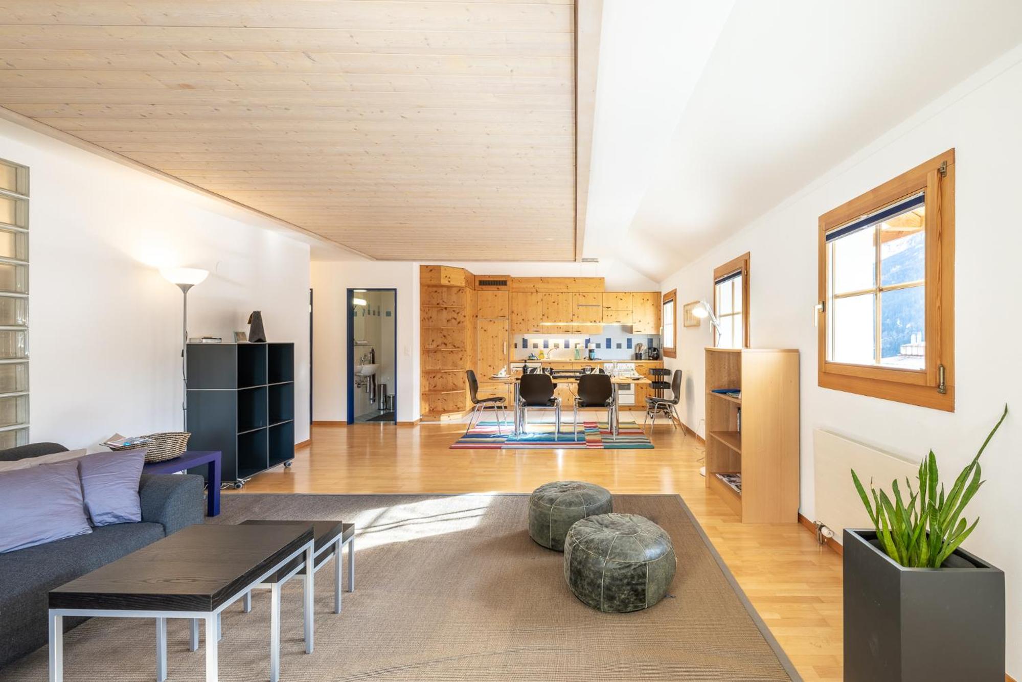 Apartment with Mountain View photo 1