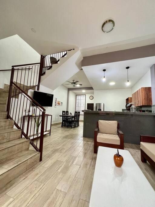 Four-Bedroom House photo 1