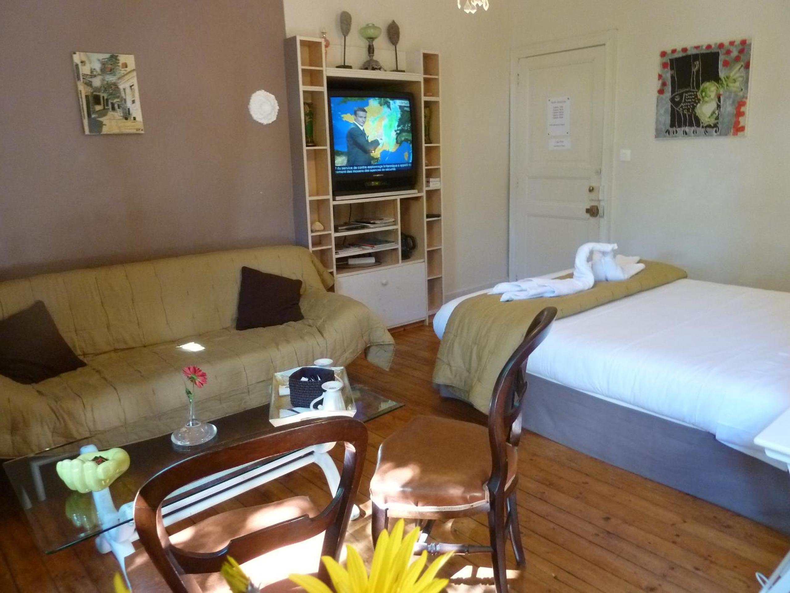 Triple Room with Garden View - Photo 3