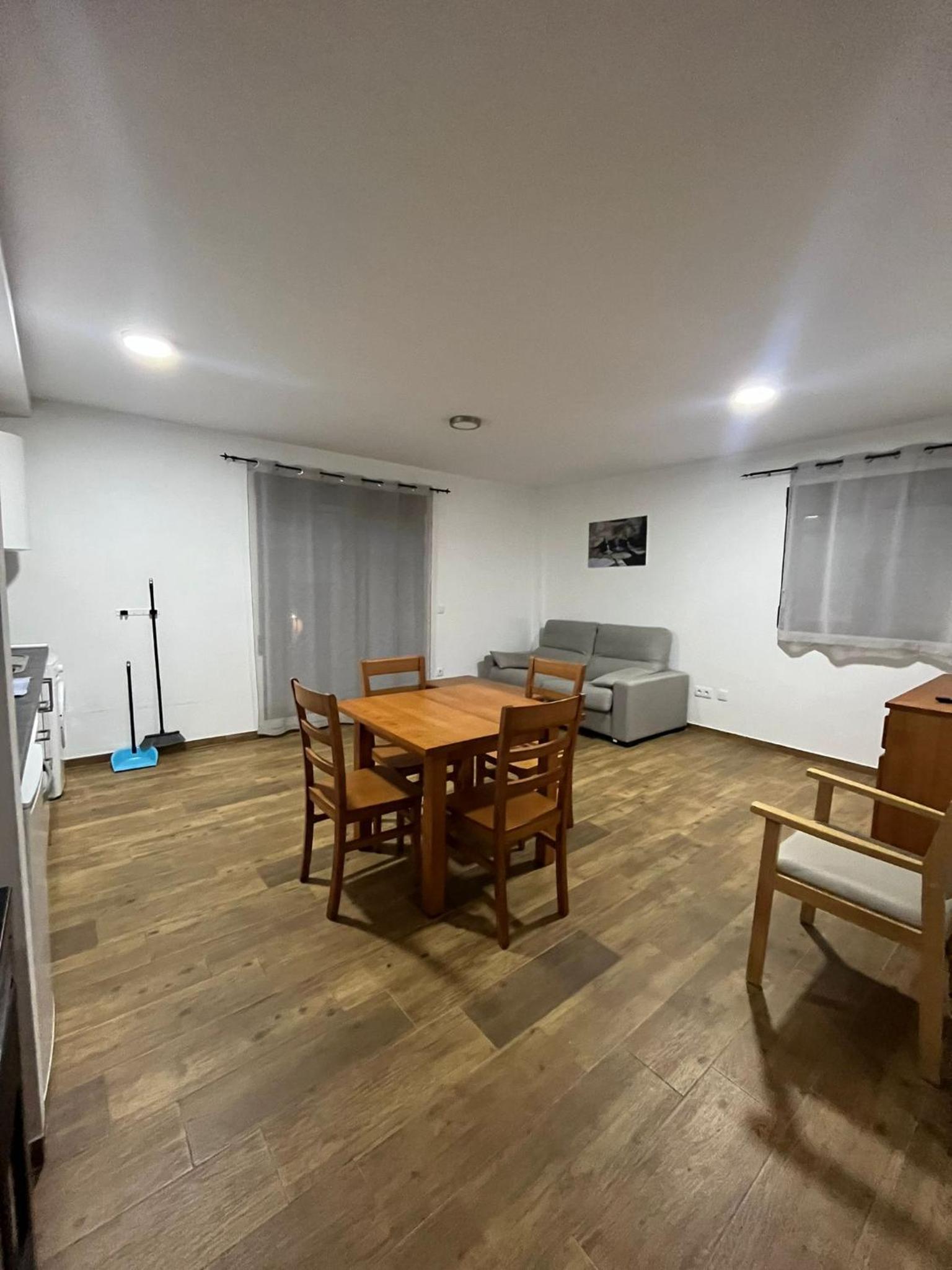 Apartment with Terrace photo 3