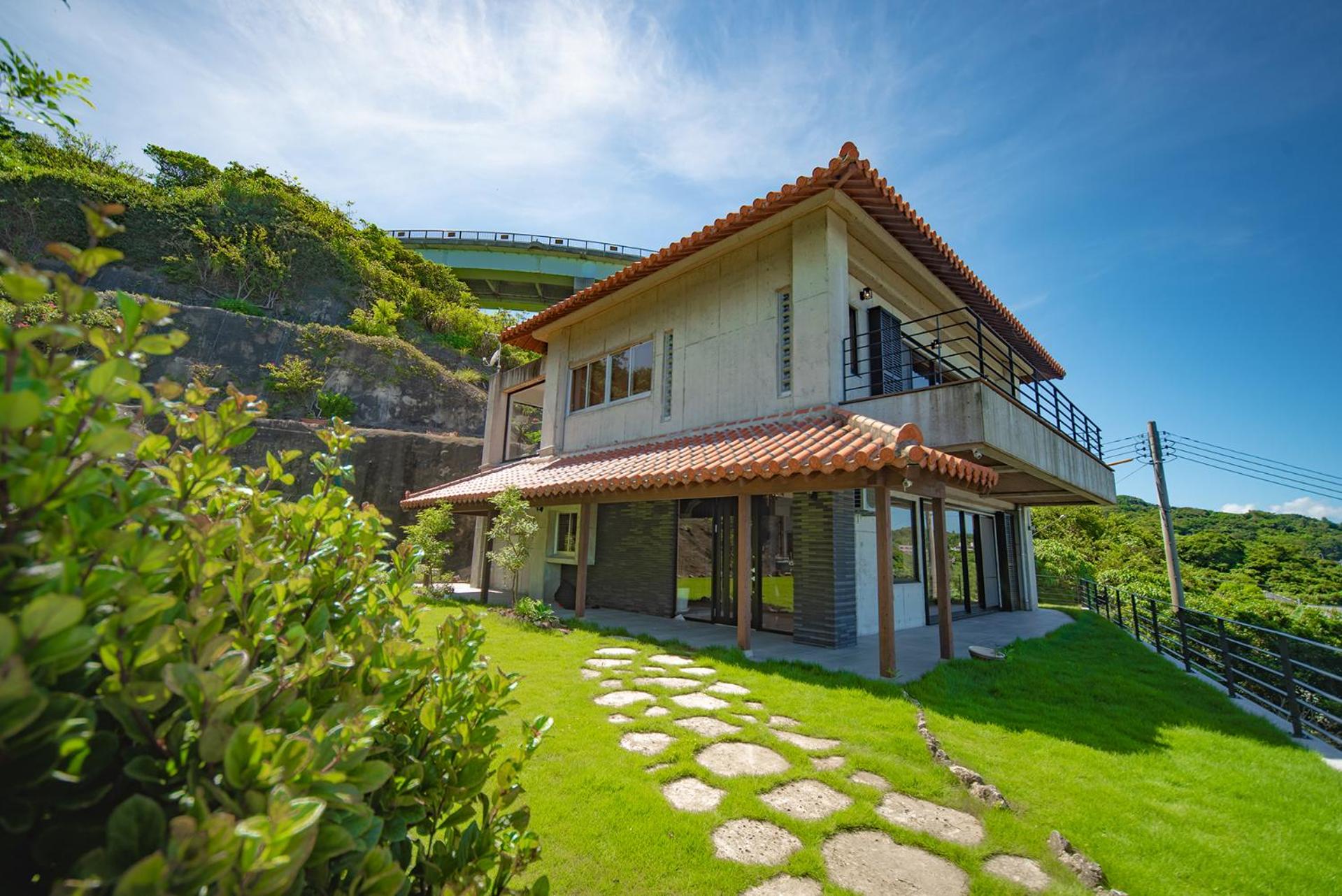 Villa photo 2