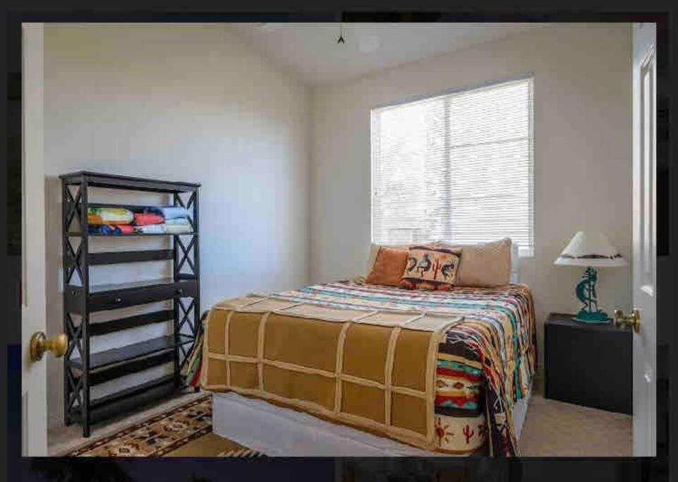 Three-Bedroom House photo 2
