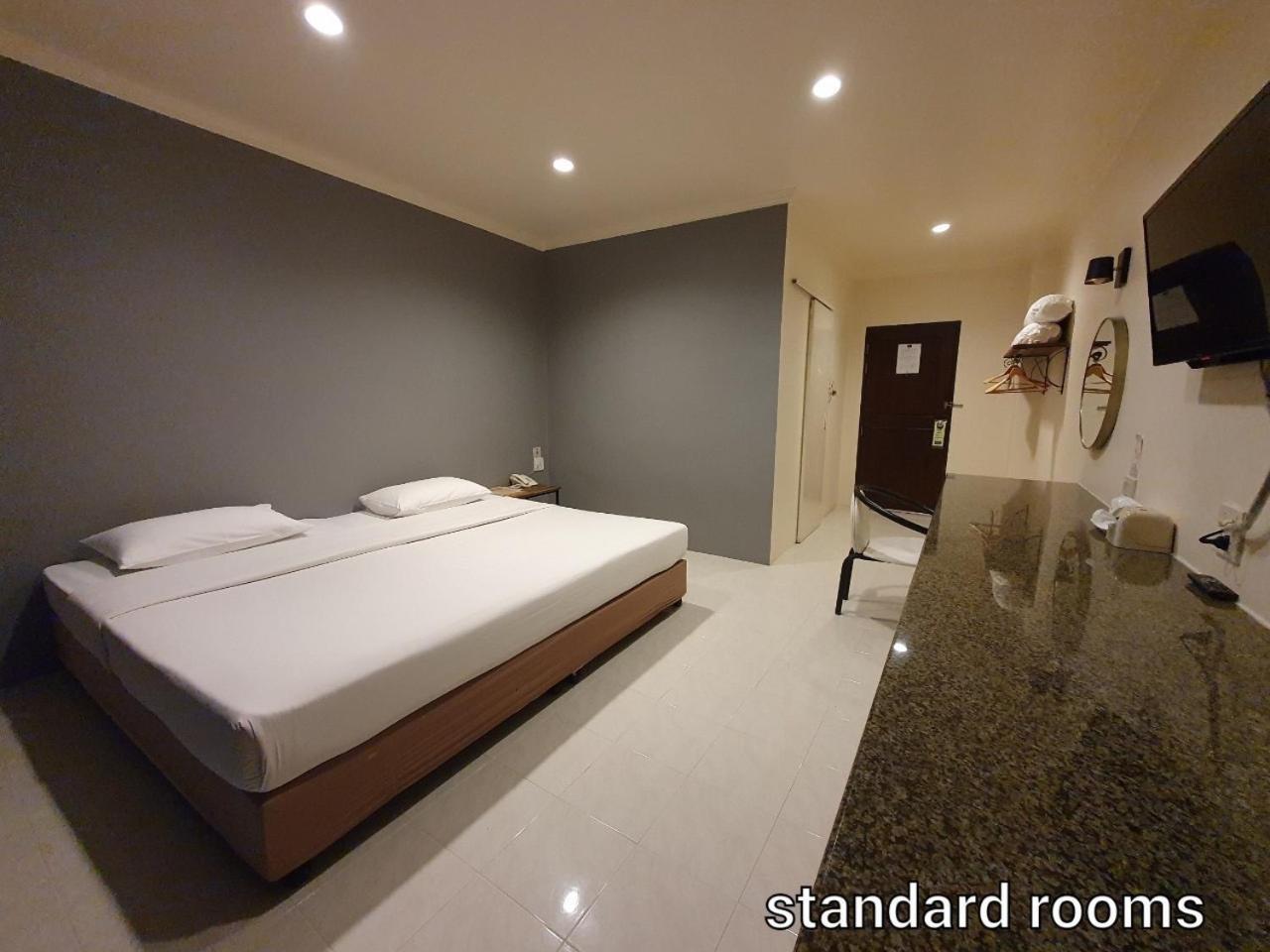 Standard Double or Twin Room - Photo 4