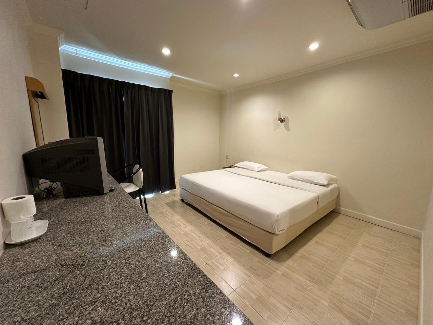 Economy Double or Twin Room - Photo 4