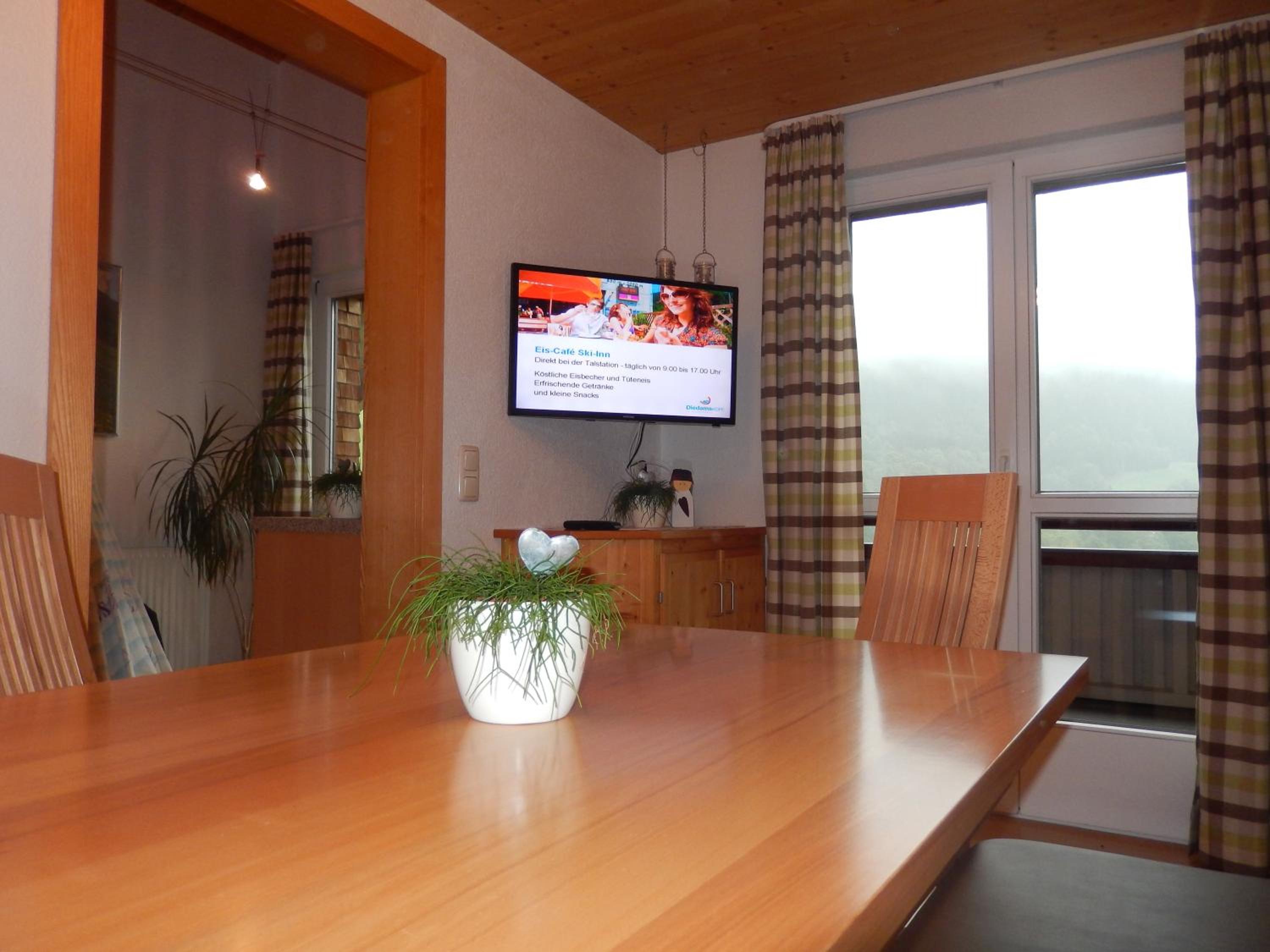 Basic Two-Bedroom Apartment with Balcony - Annex photo 3