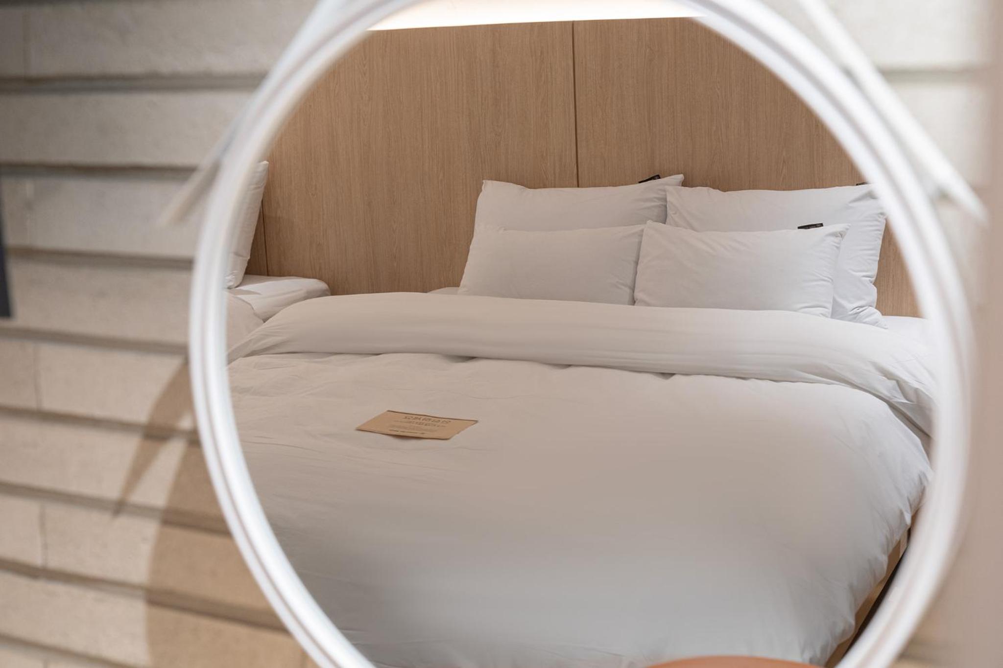 Twin Room - Photo 9