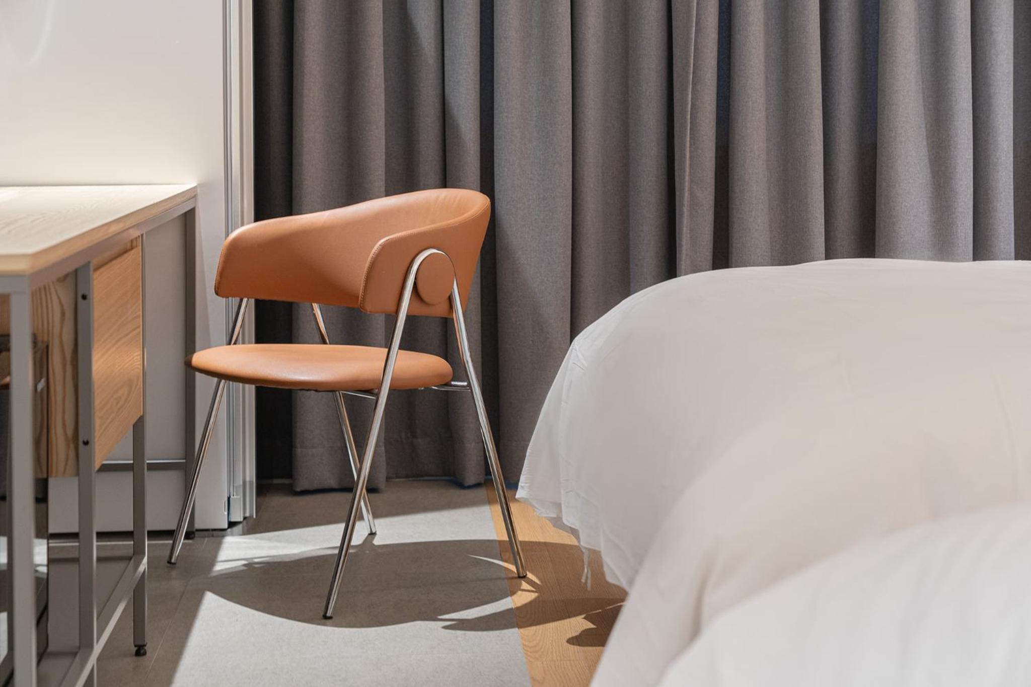 Twin Room - Photo 3