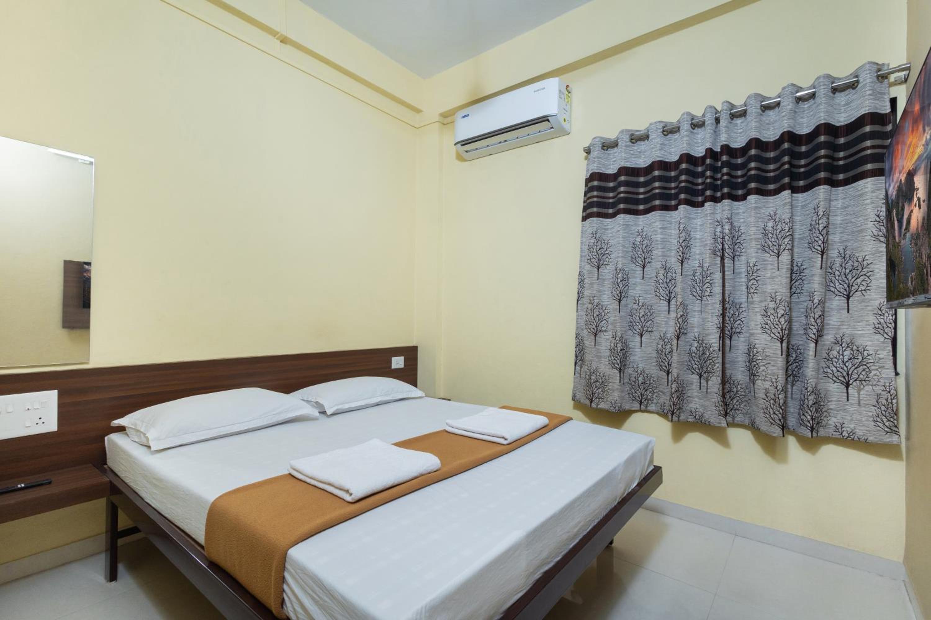 Double Room - Photo 6