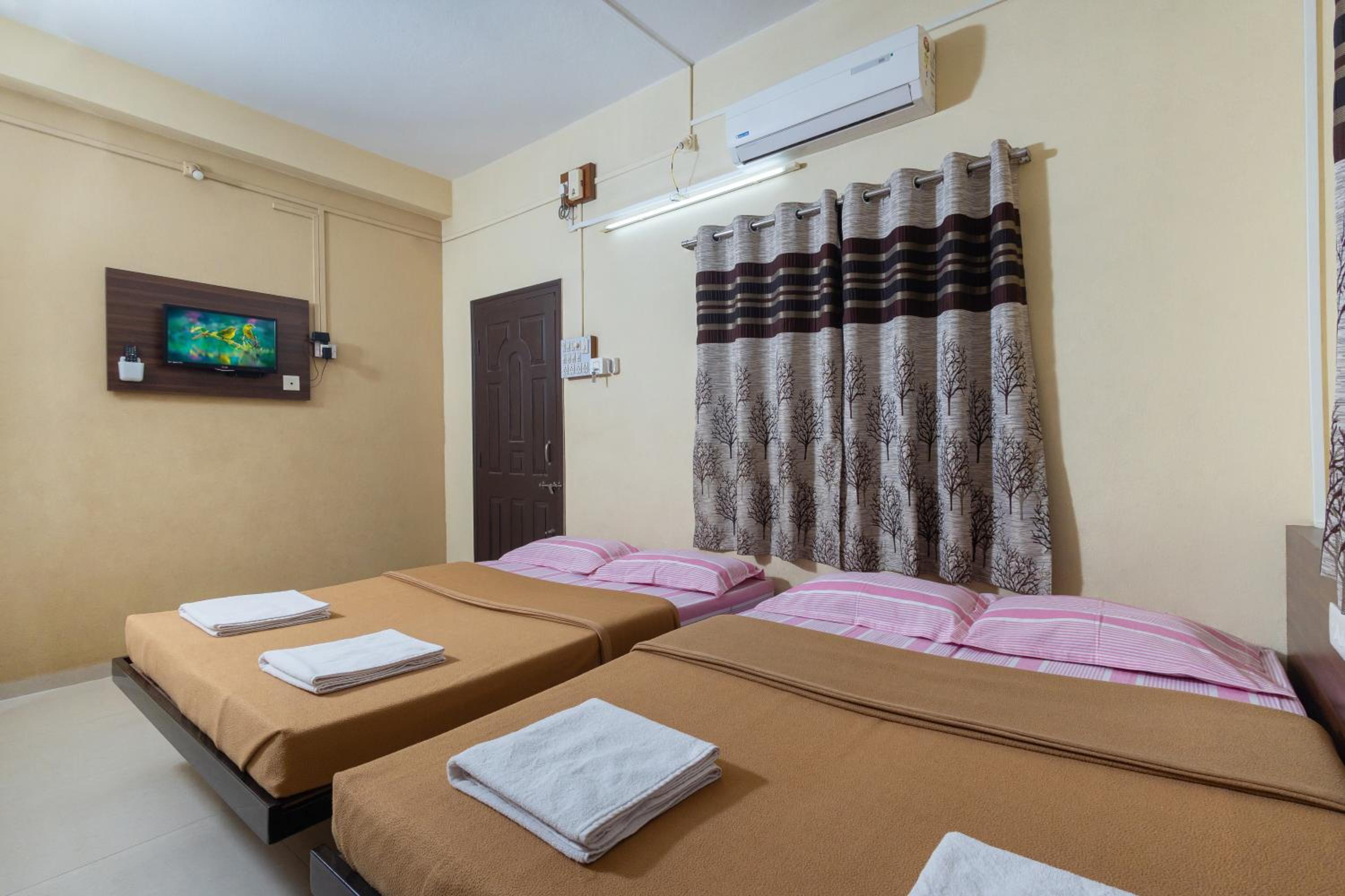 Deluxe Quadruple Room photo 2