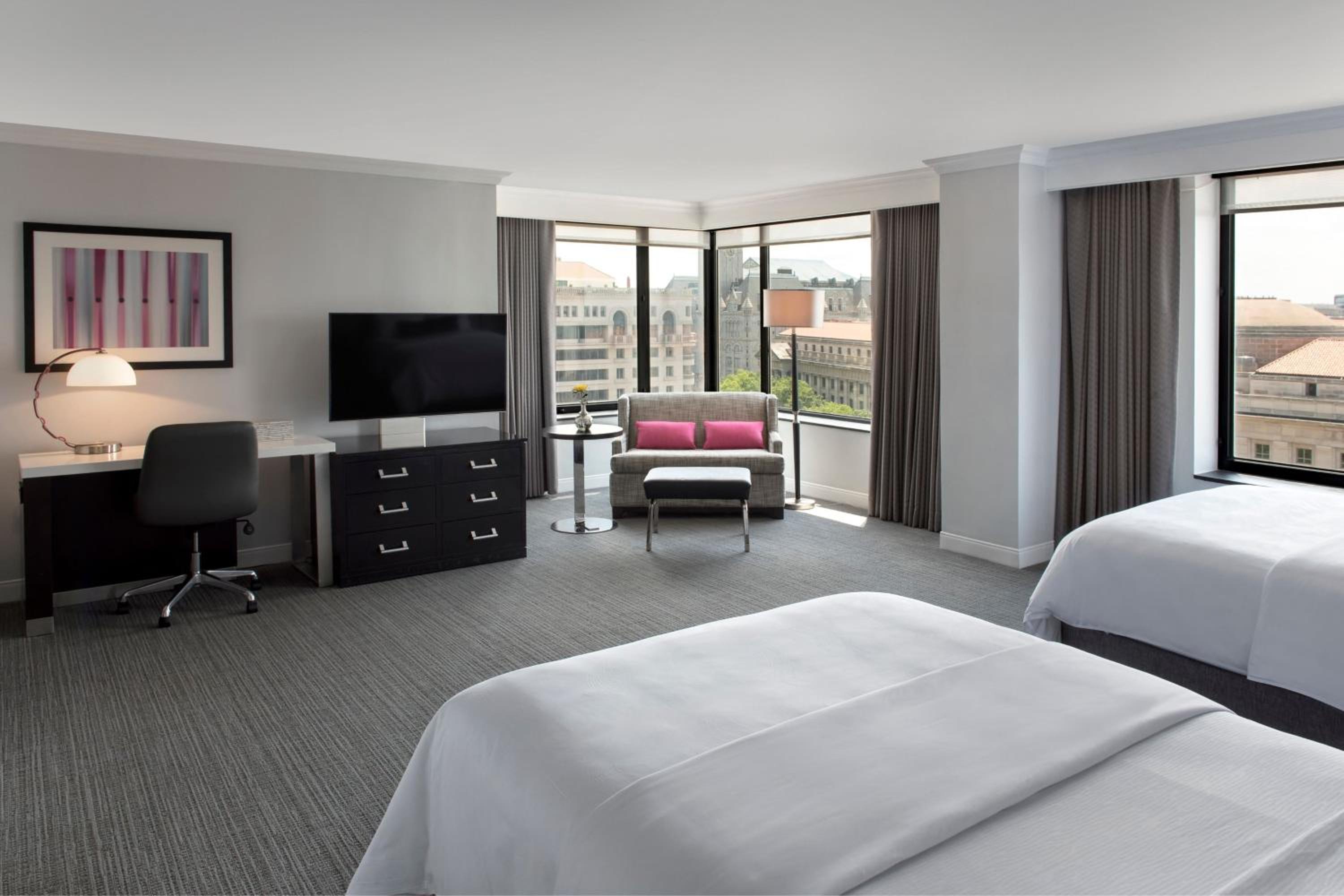 JW Premium Room, Larger Guest room, 2 Double photo 1