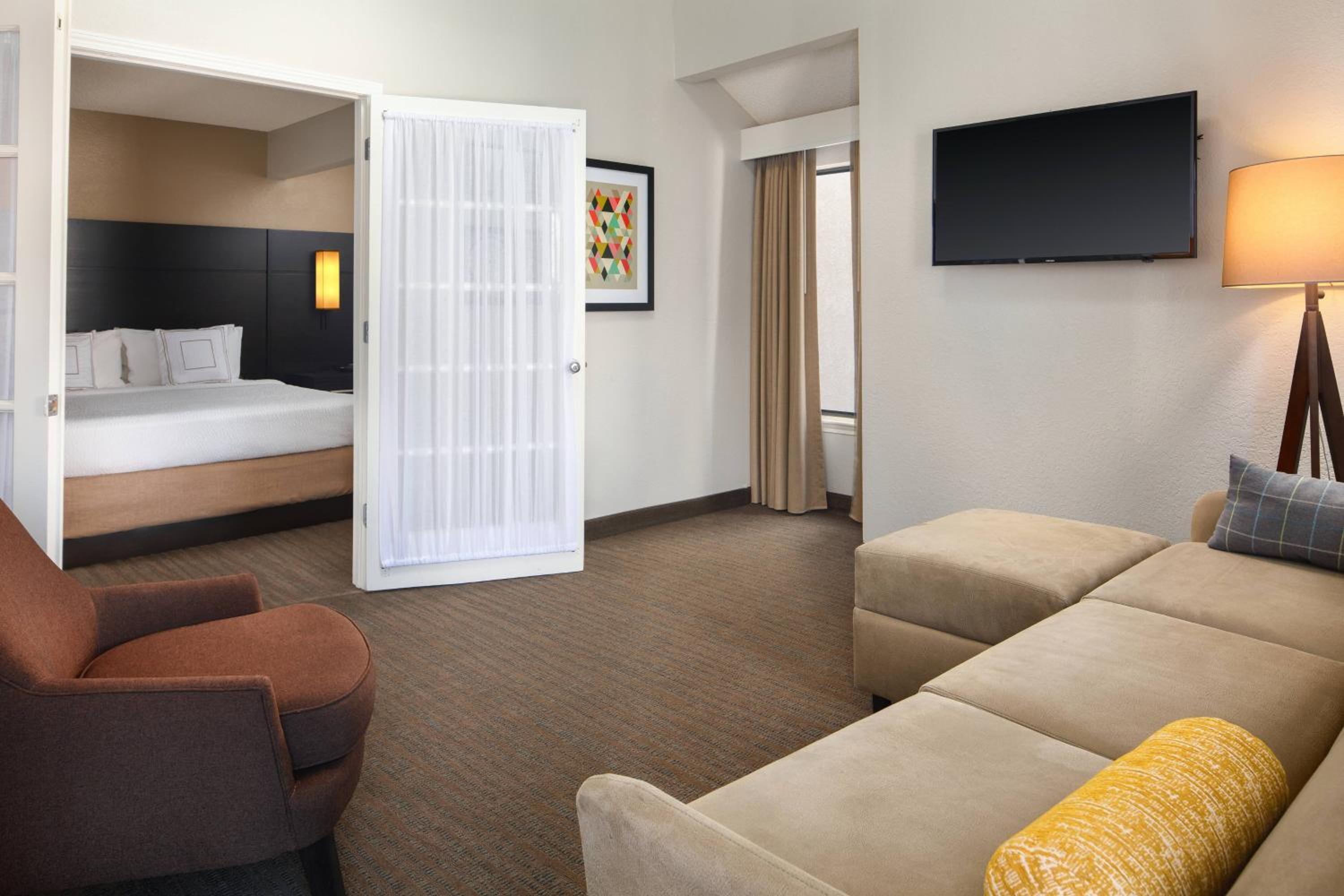 Penthouse Suite - Photo 3