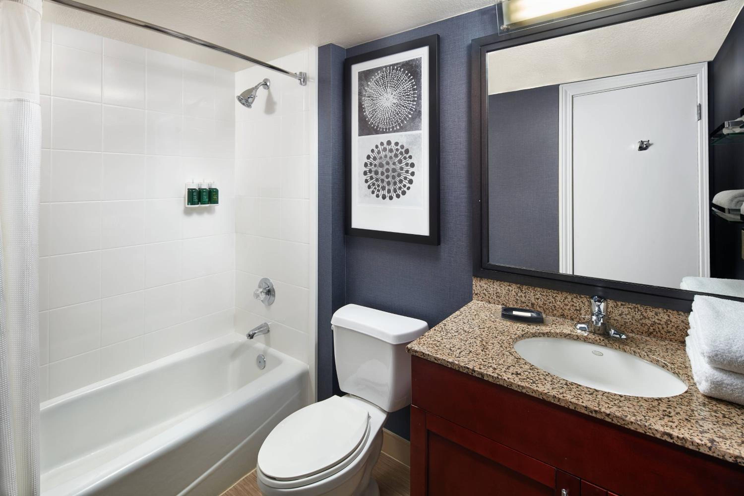 Penthouse Suite - Photo 2