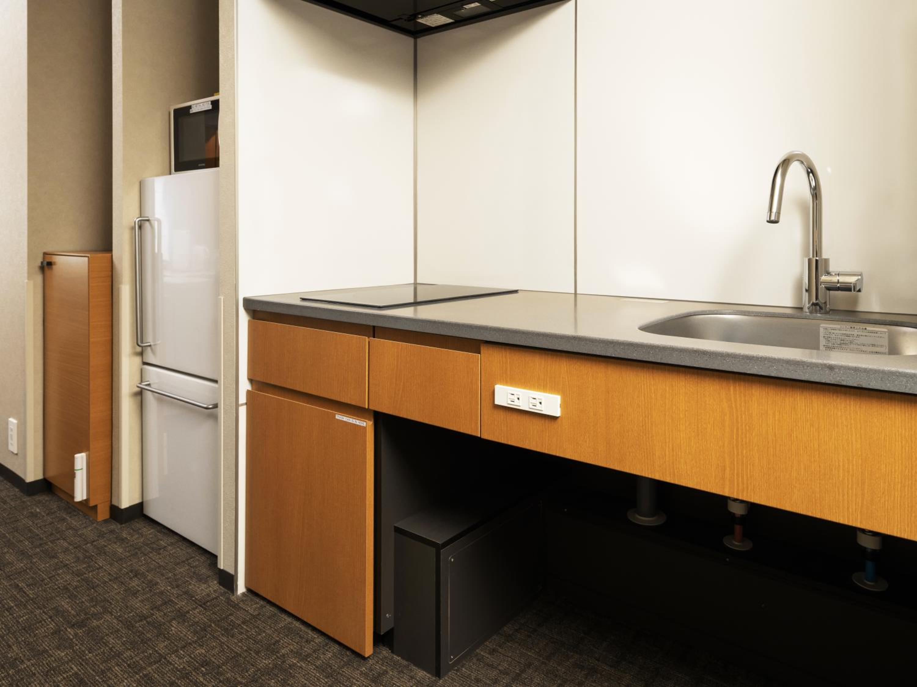 Two-Bedroom Accessible Apartment(4 Single-Beds)