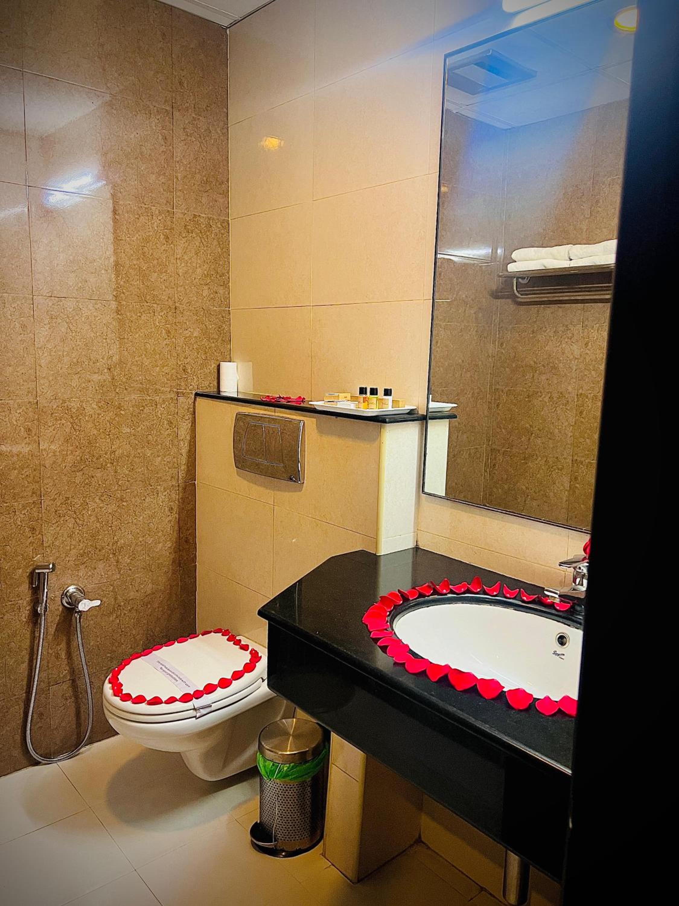 Deluxe King Room photo 2