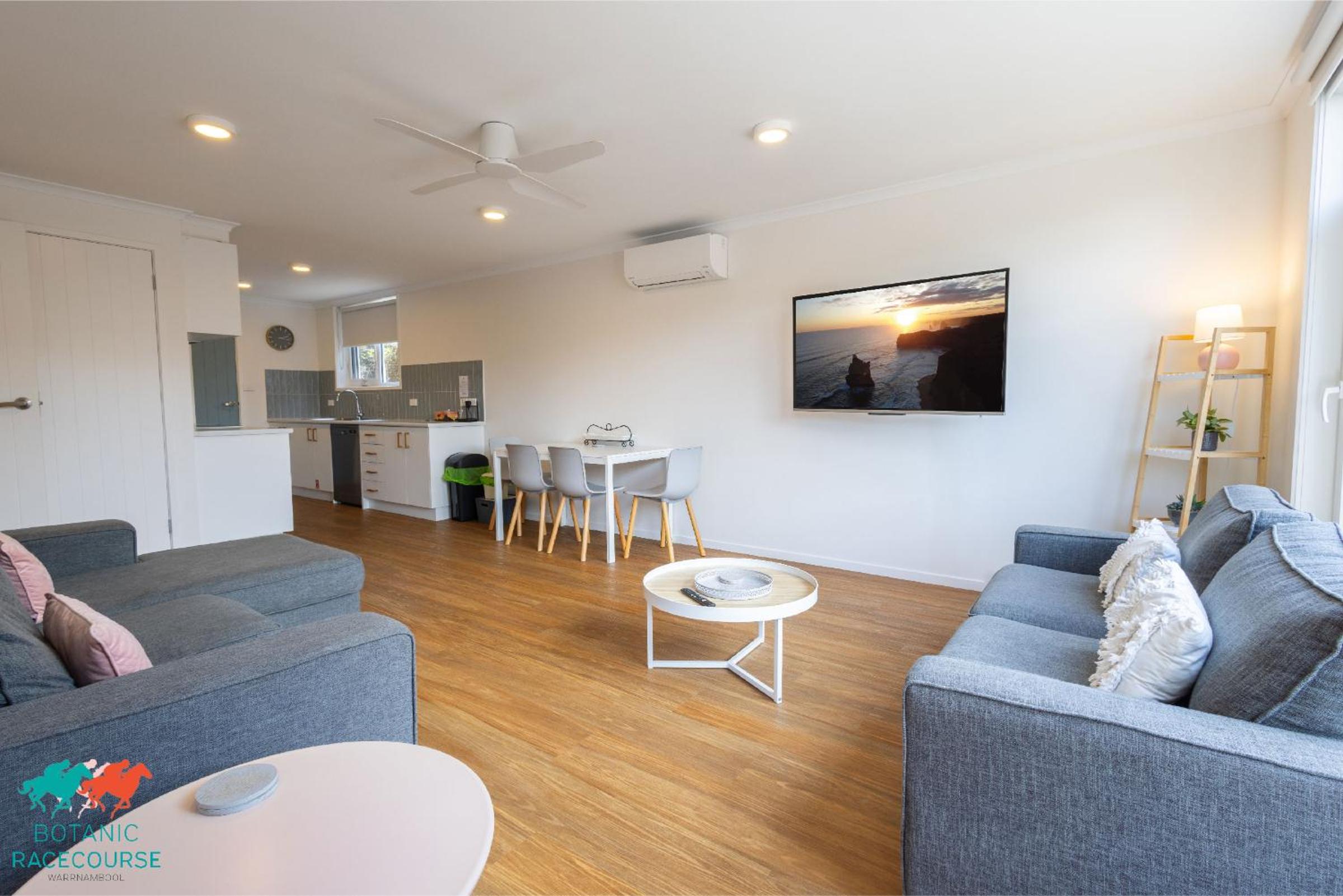 One-Bedroom Apartment - Photo 41