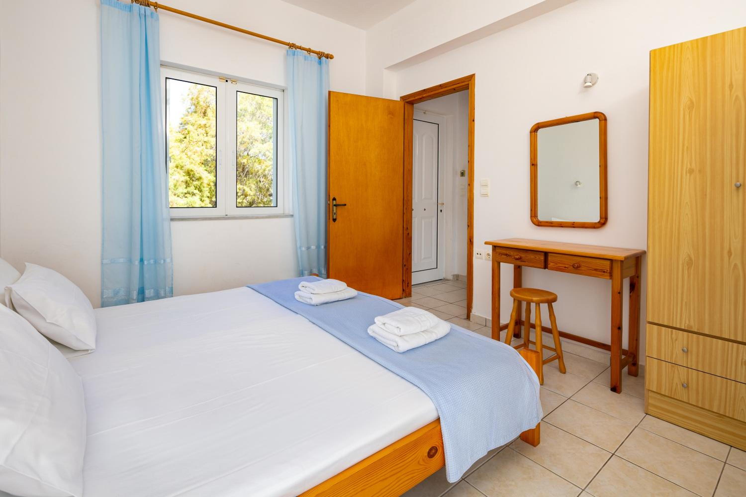 One Bedroom Apartment With Balcony photo 1