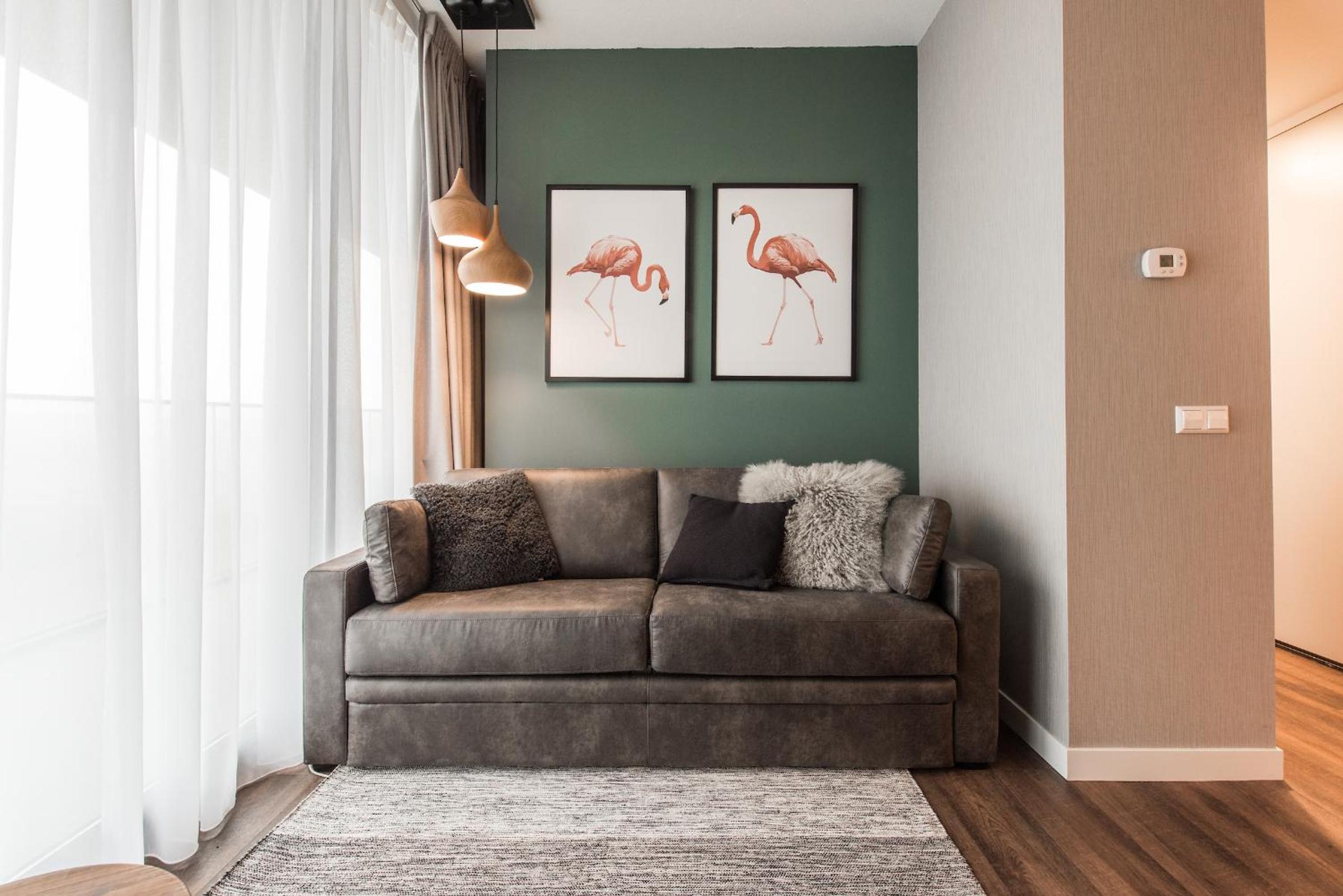 1 Bedroom Apartment with Balcony and Sofa Bed photo 2