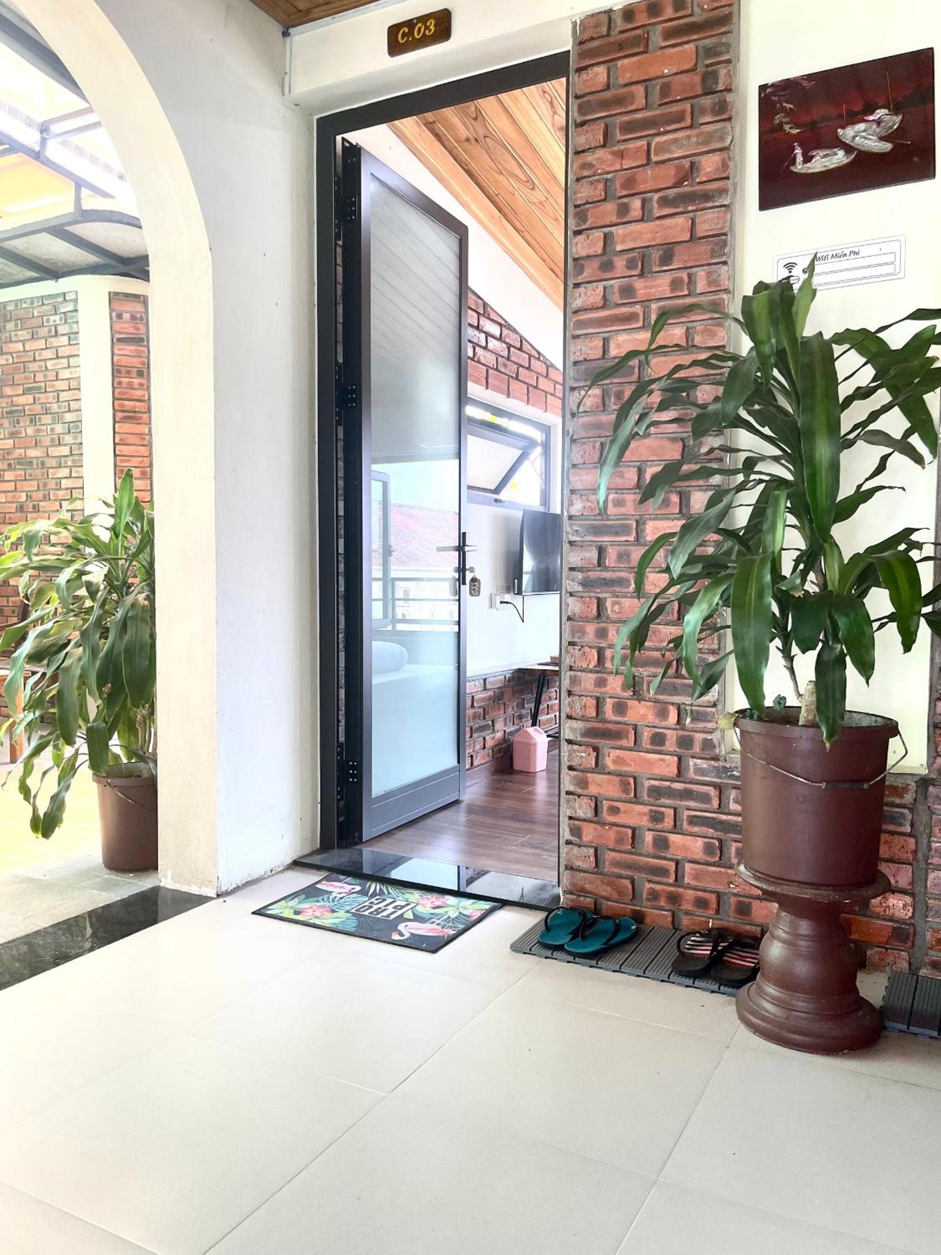 Single Room with Private External Bathroom