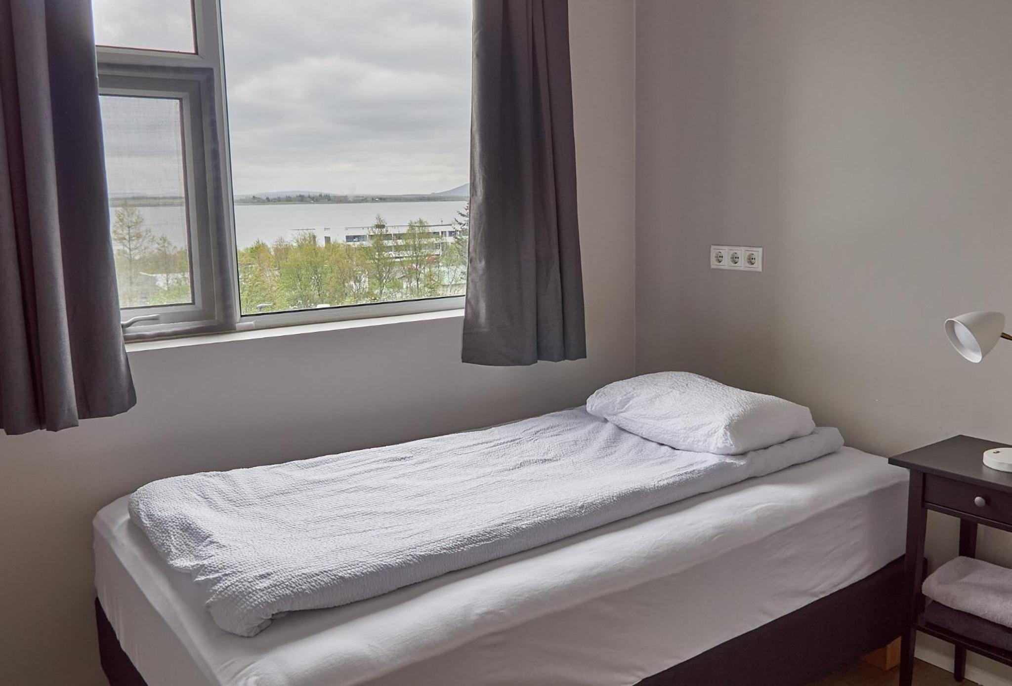 Single Room with Lake View