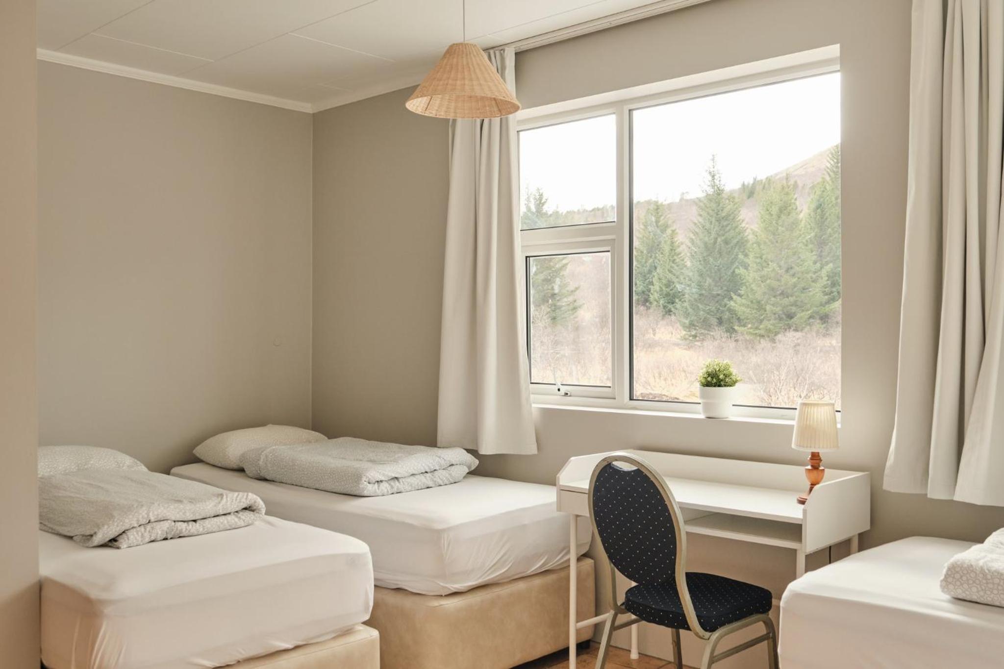 Standard Quadruple Room (4 Single beds) photo 3