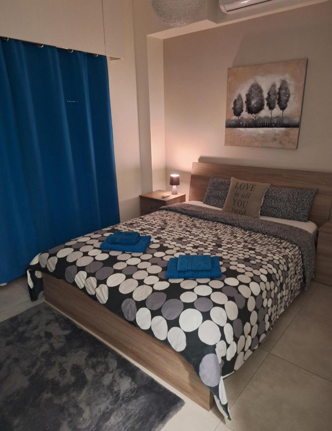 Apartment with Sea View - Photo 19