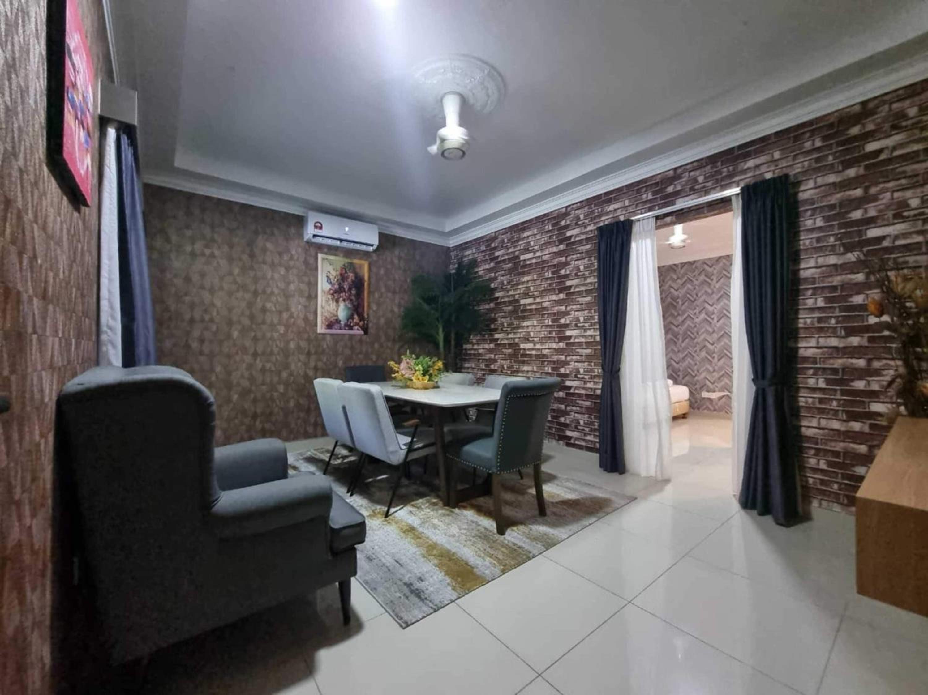 Deluxe Triple Room photo 3