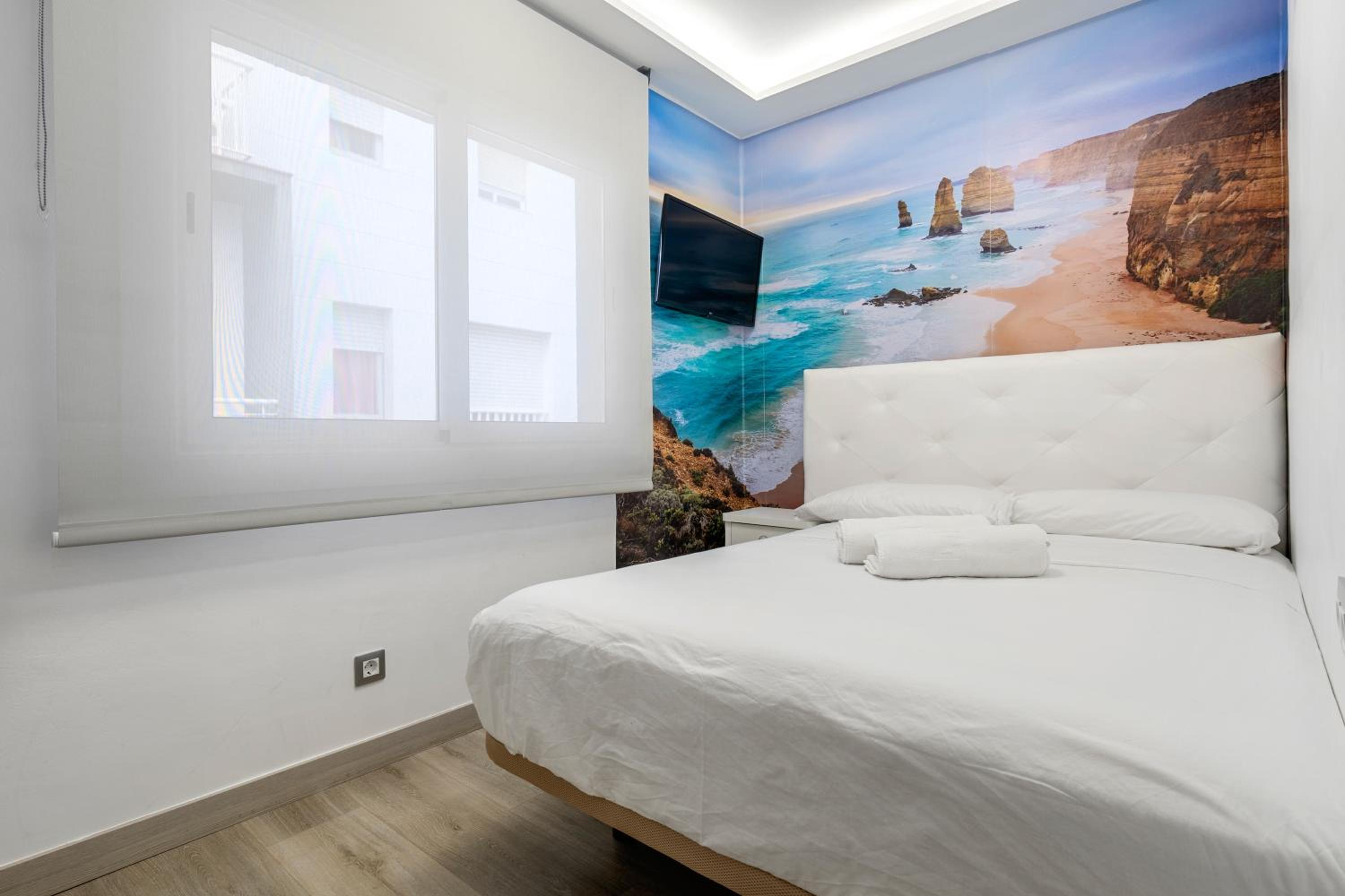 Two-Bedroom Deluxe Apartment with Balcony photo 3