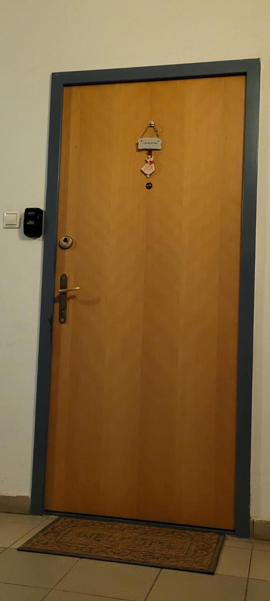 One-Bedroom Apartment - Photo 7