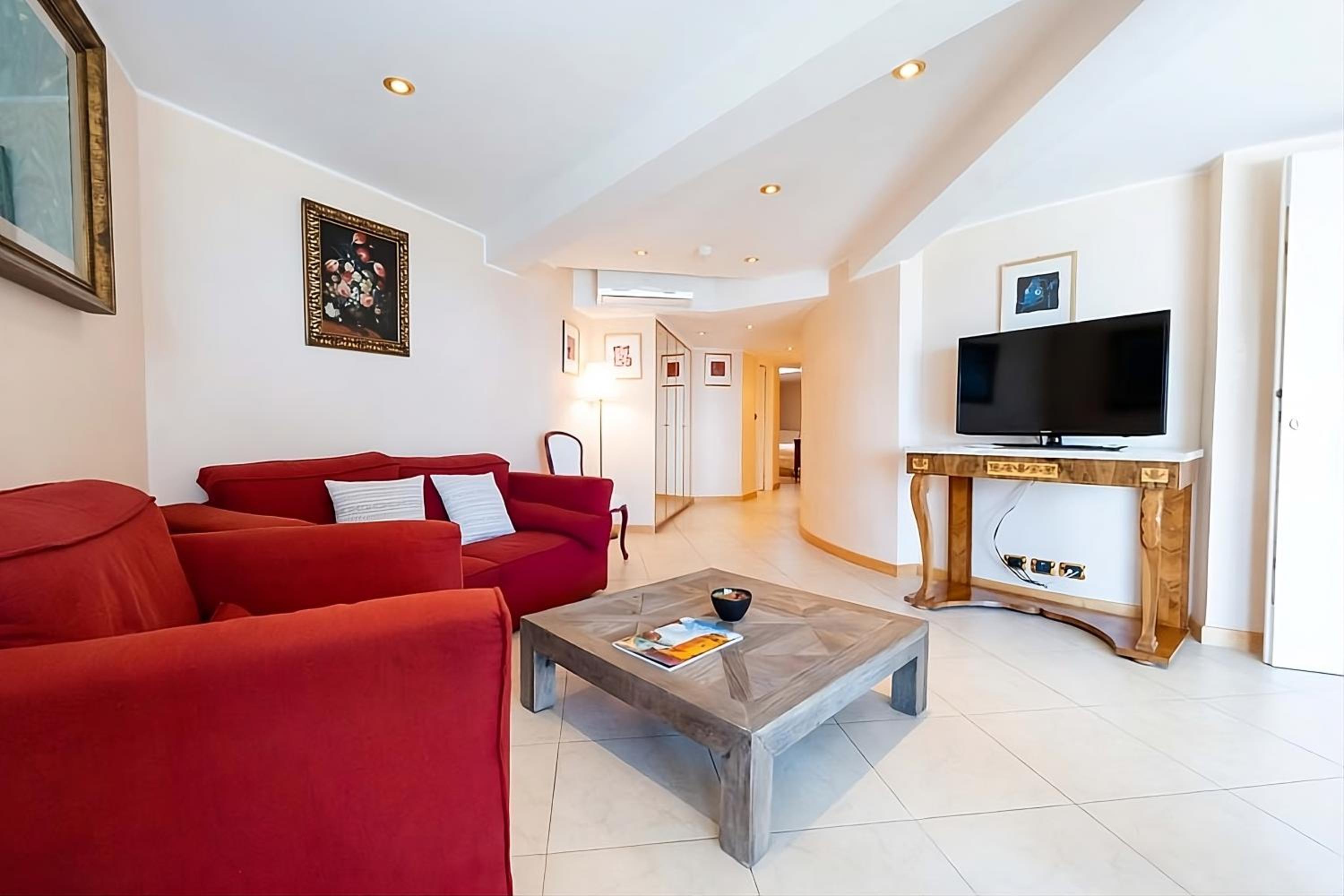 Queen Park Suite