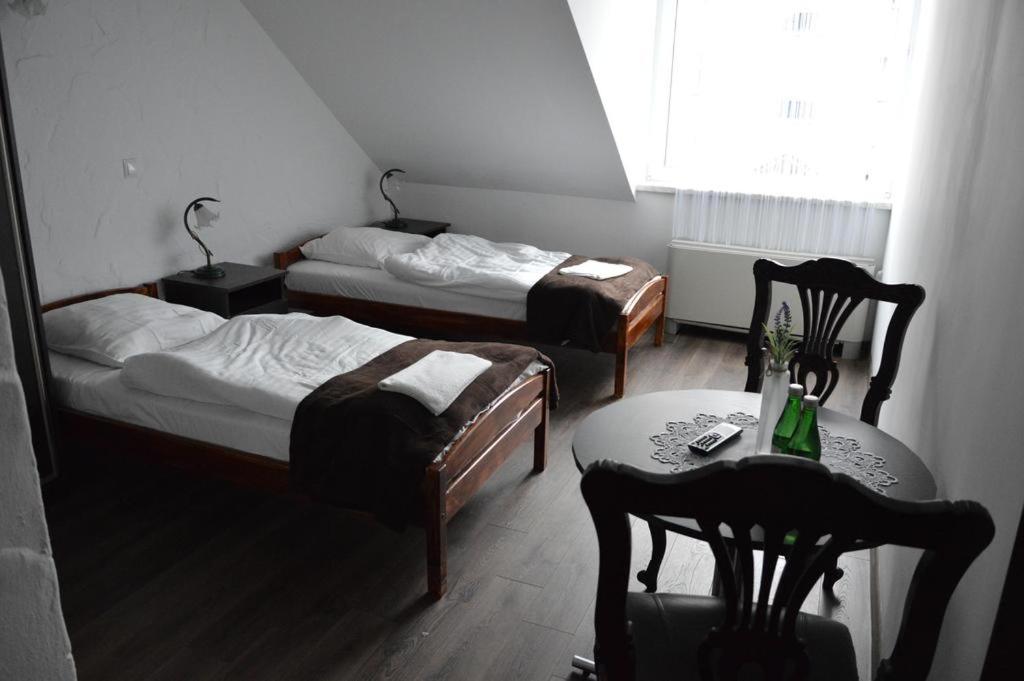 Standard Twin Room photo 3