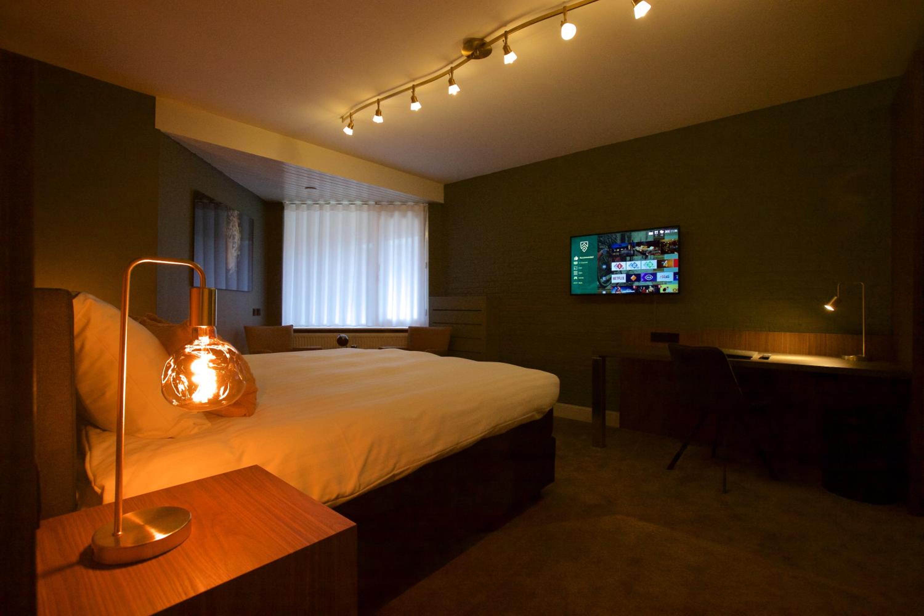 Two-Bedroom Suite photo 3