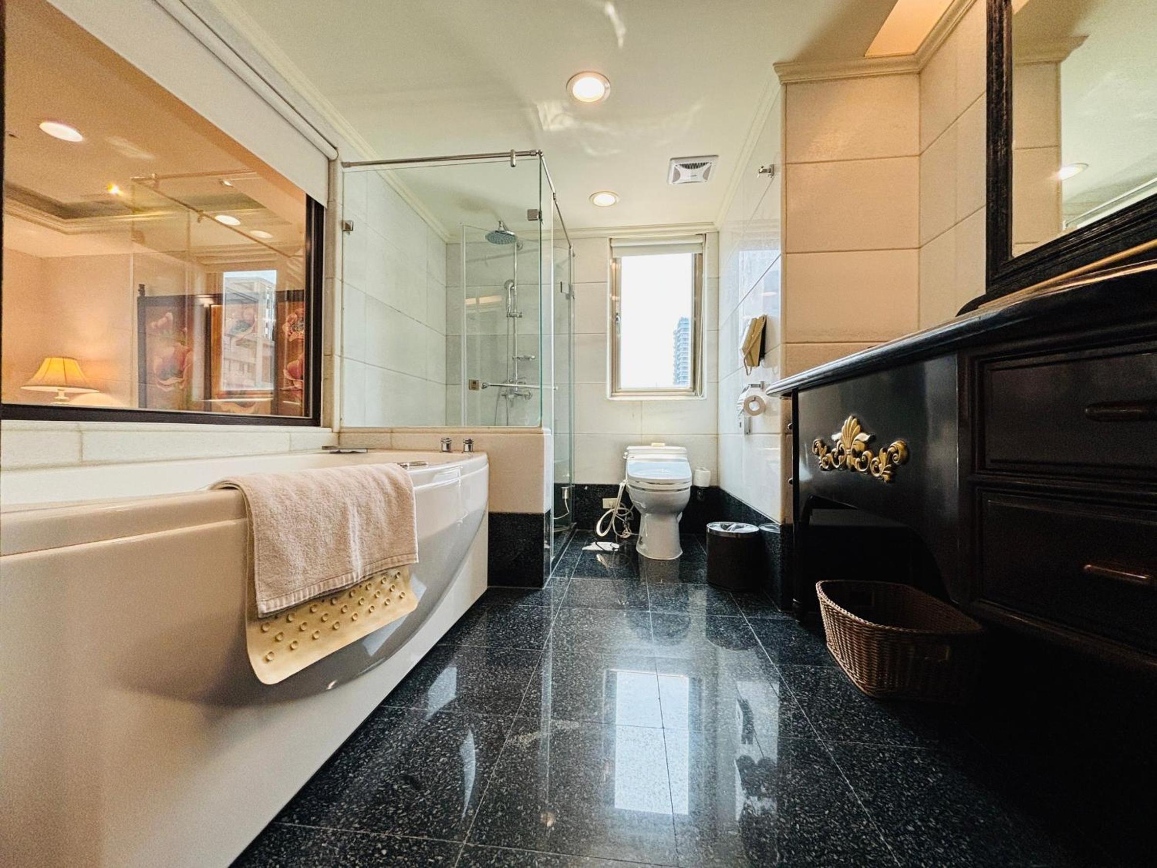 Executive Queen Room photo 2
