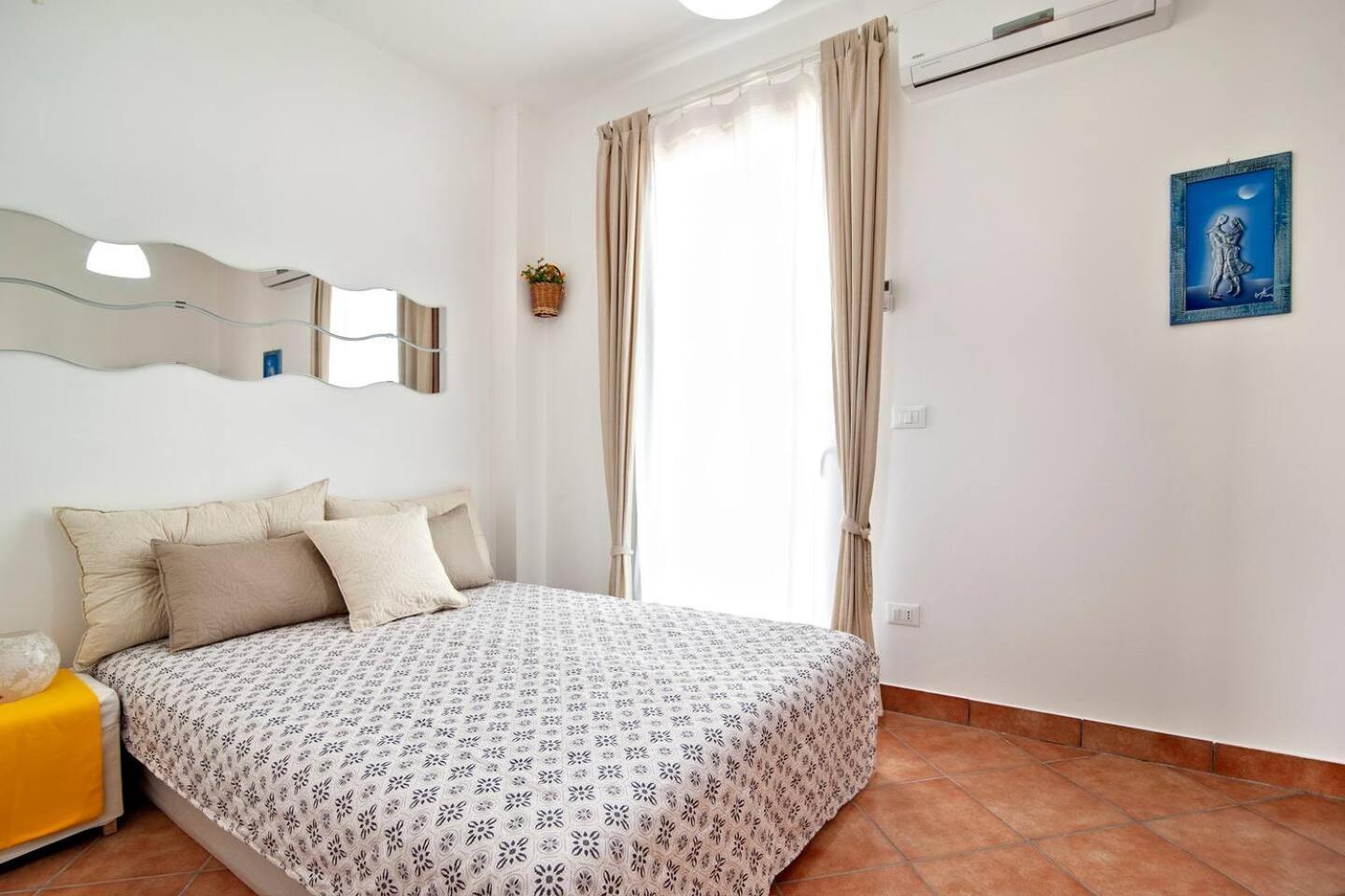 Apartment with Terrace photo 1
