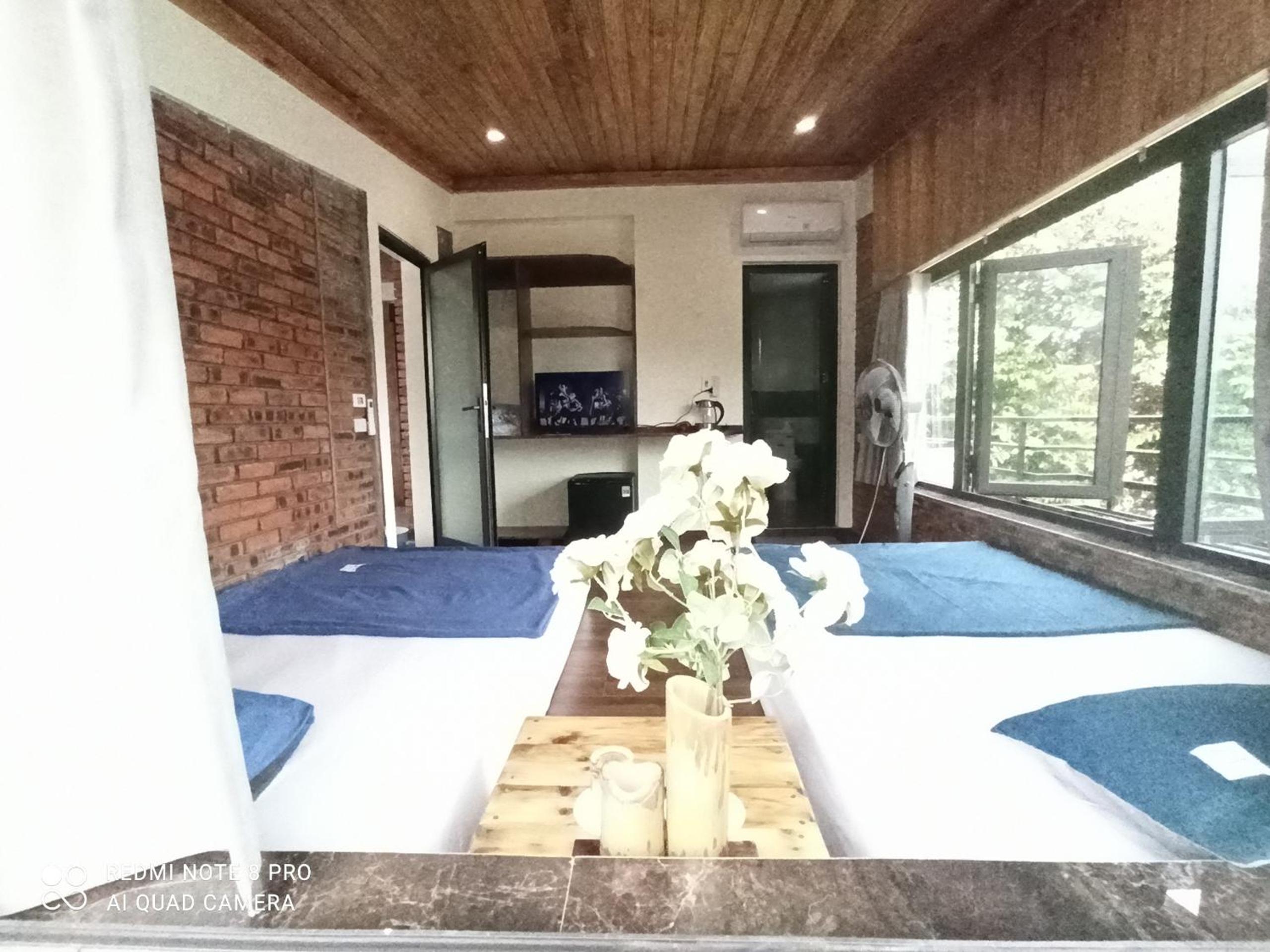 Twin Room with Balcony