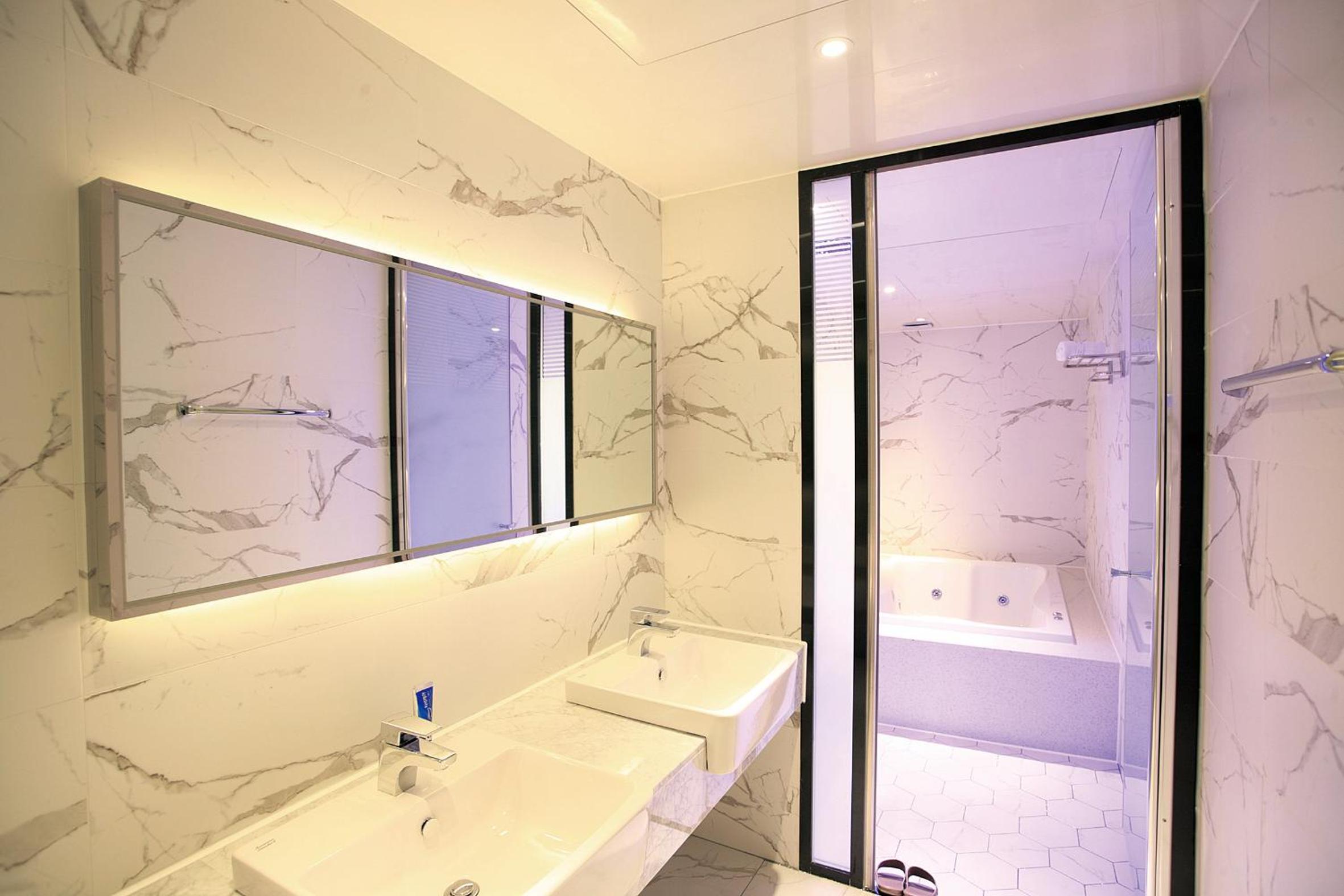 Superior Twin Room - Photo 2