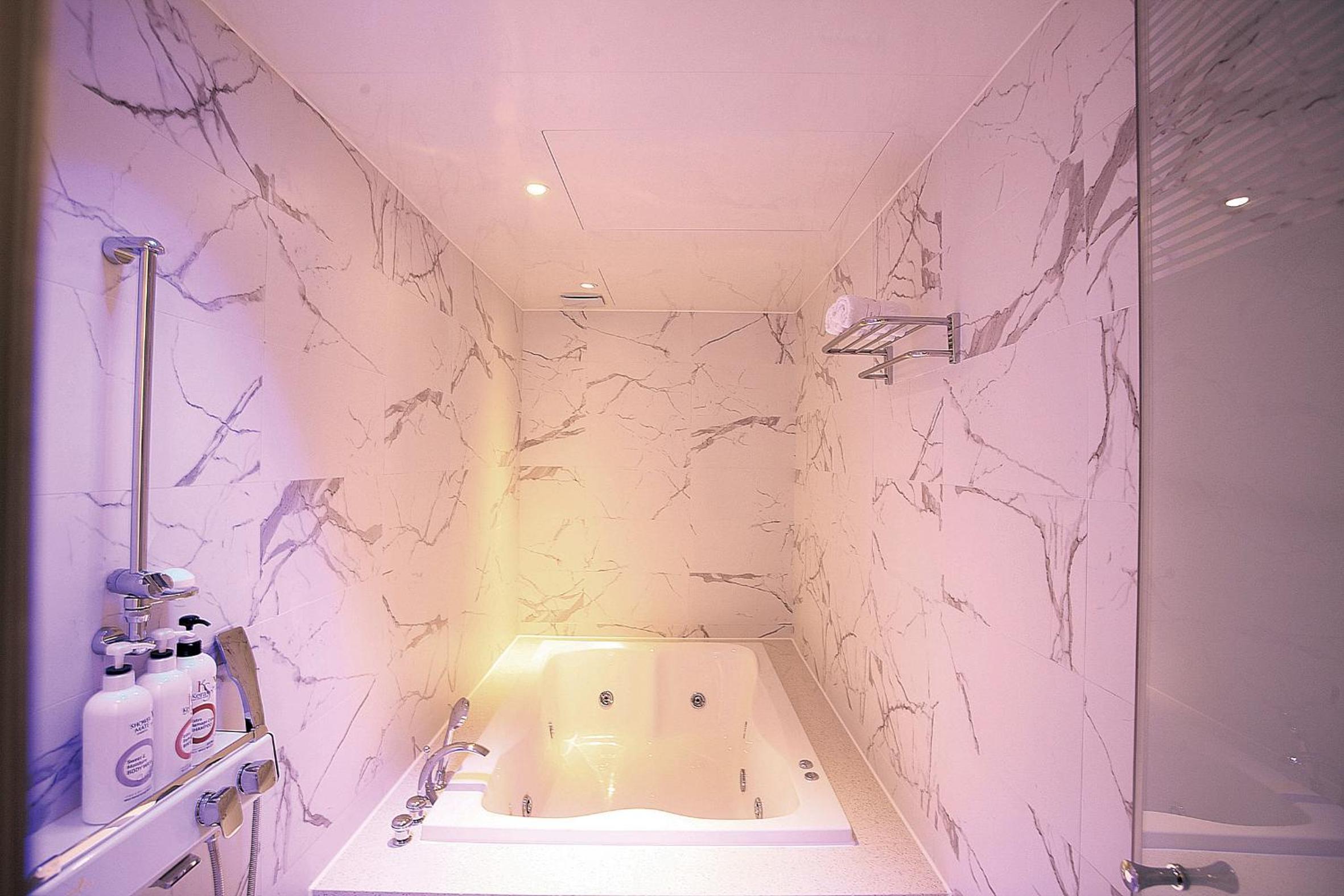 Superior Twin Room - Photo 4
