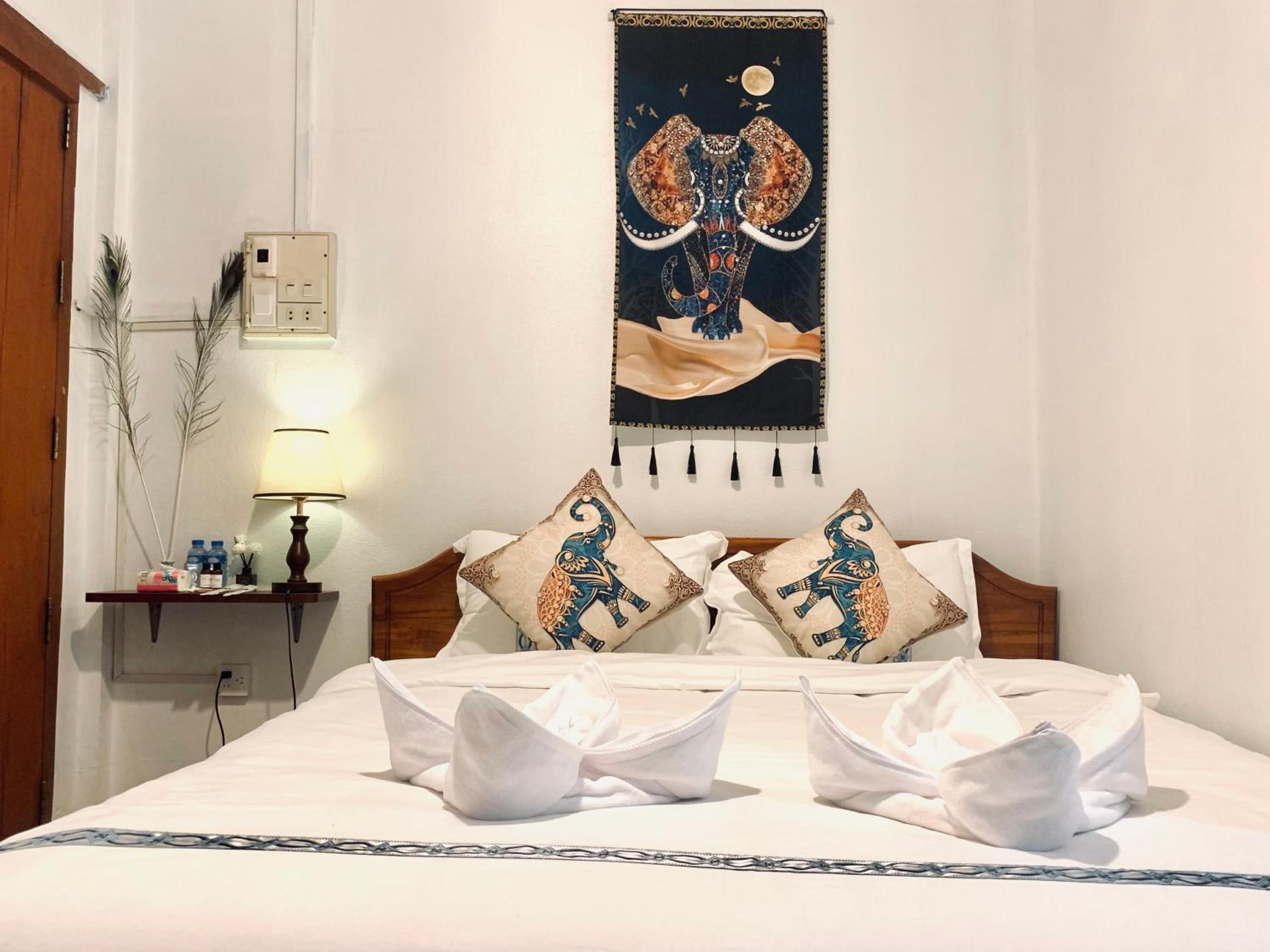 Standard Queen Room photo 2