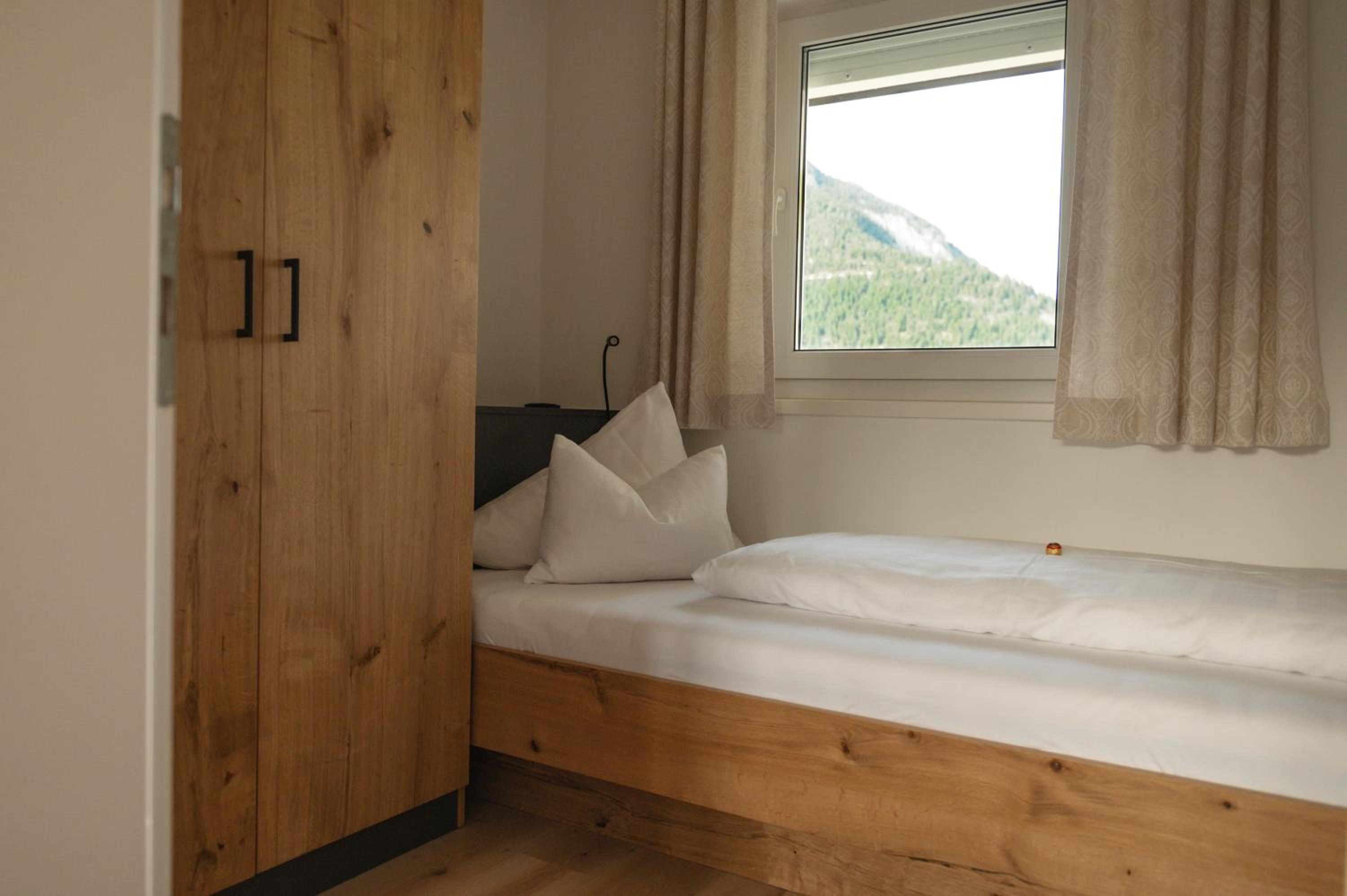 Apartment with Mountain View photo 3