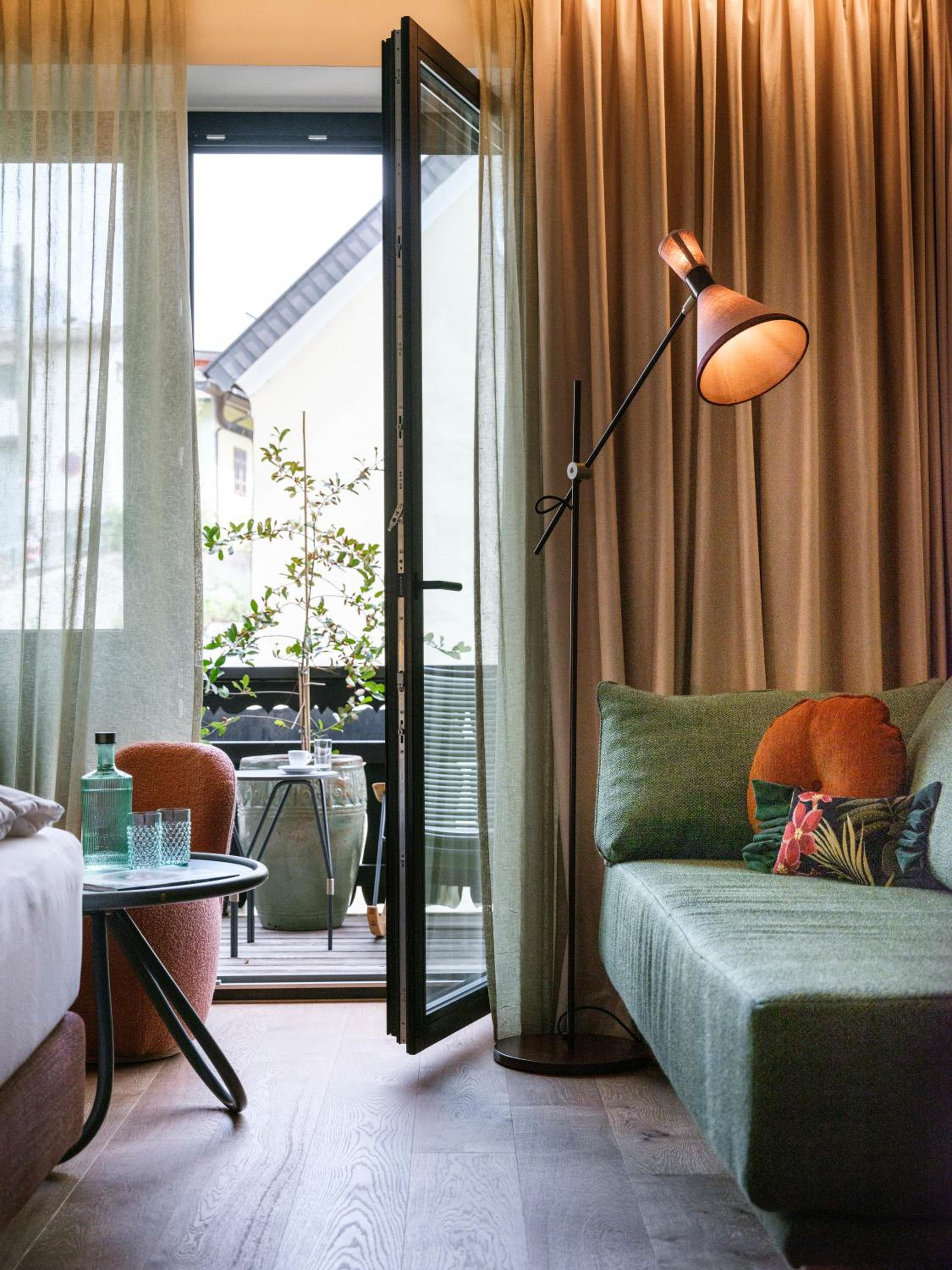 Family Room with Balcony - Photo 4