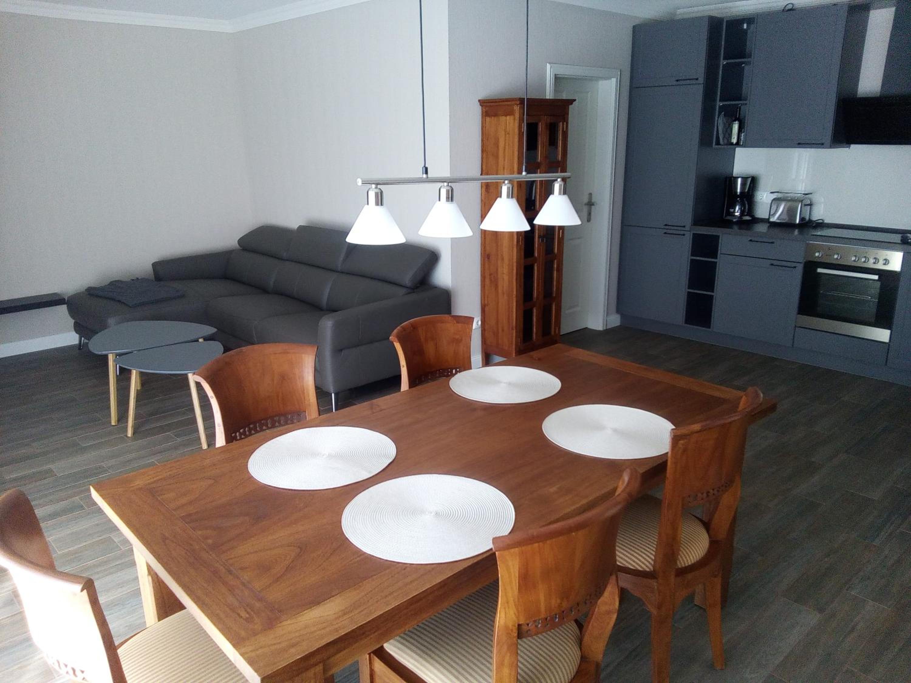 Apartment with Terrace photo 2
